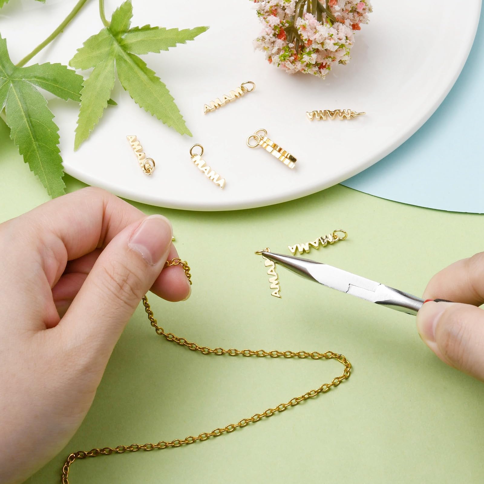 10 dijes chapados en oro real de 18 quilates para mamá de latón con palabras para madre, adornos de recuerdo para hacer joyas a granel 4