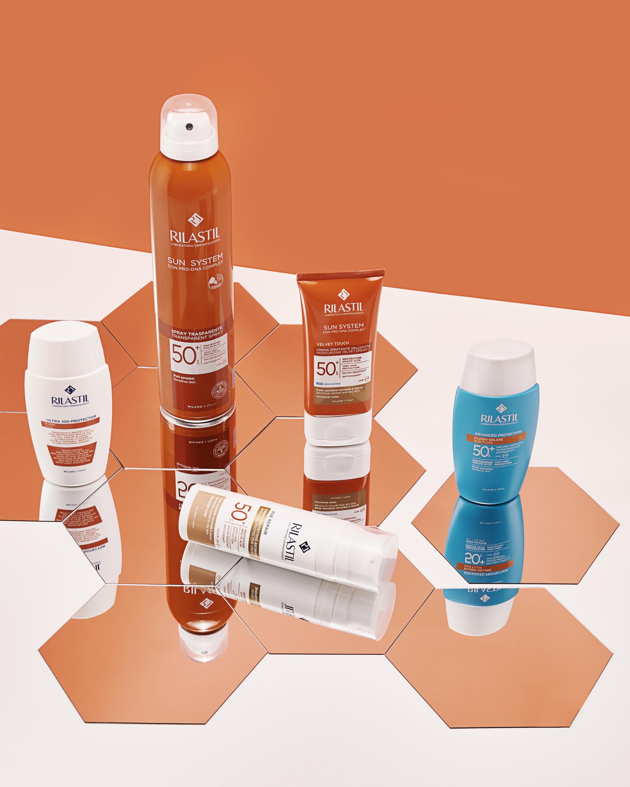 Rilastil Sun System Transparent Spray SPF 50+, Spray Corpo Trasparente, Previene Scottature, Macchie ed Eritemi, Resistente all'Acqua, Tutti i Tipi di Pelle, Azione Antiossidante e Lenitiva, 200ml