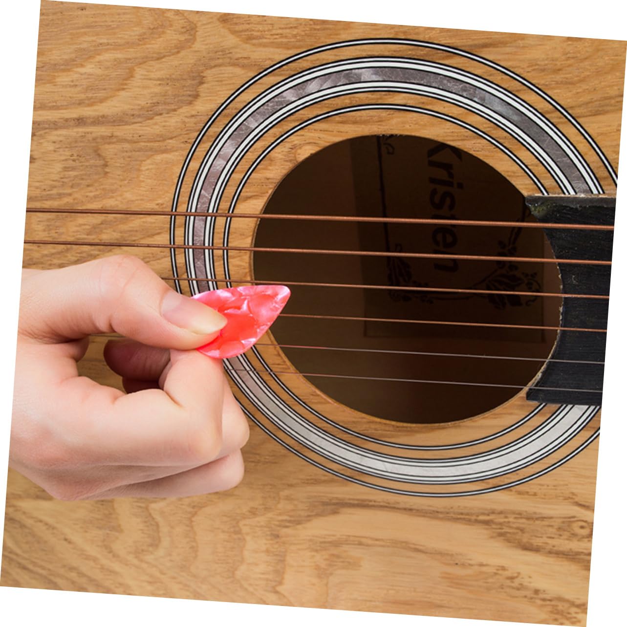 ibasenice 60kawałki Kolorowych Gitarowych Piórek Kształcie Serca Idealny Do Gitary Basi Ukulele Mandoliny i Banjo Lekki Ultra Cienki i Trwały