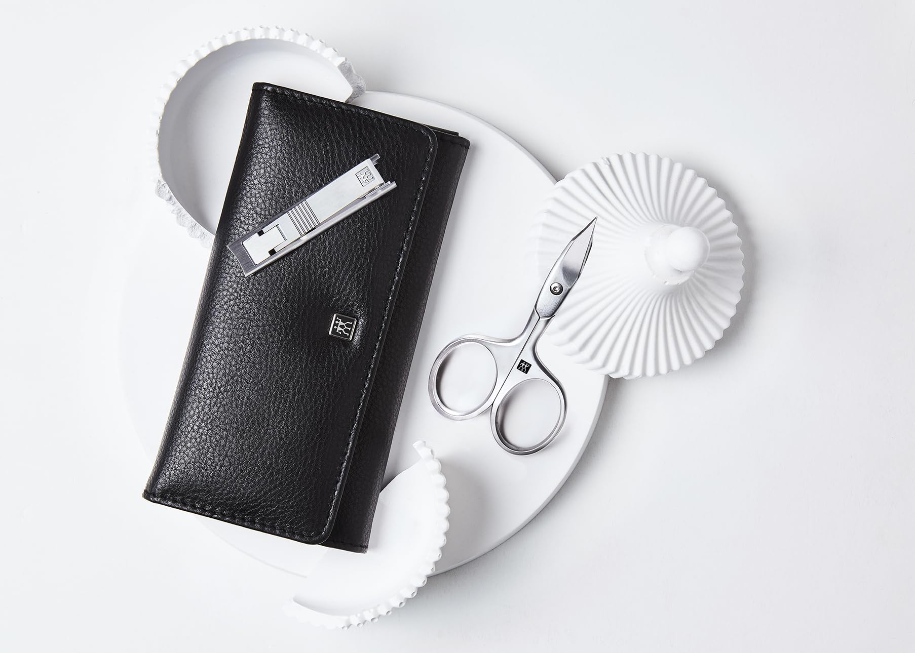 ZWILLING Maniküre-Set (5 teilig, Druckknopf Etui, Nappaleder, Pediküre, mit Nagel- und Hautschere), Premium, Schwarz