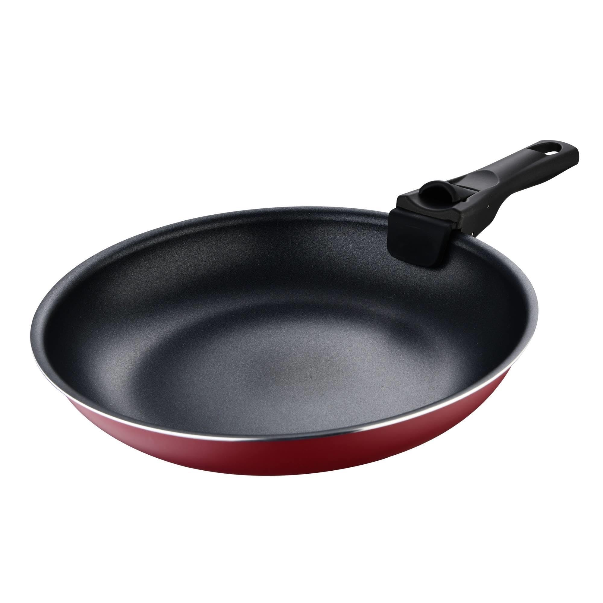 Set de 5 poêles Ø18Ø20Ø22Ø24Ø26cm avec 2 poignées amovibles + 3 casseroles Ø16Ø18Ø20cm avec manche amovible -Aluminium pressé couleur rouge Click&Cook Bergner
