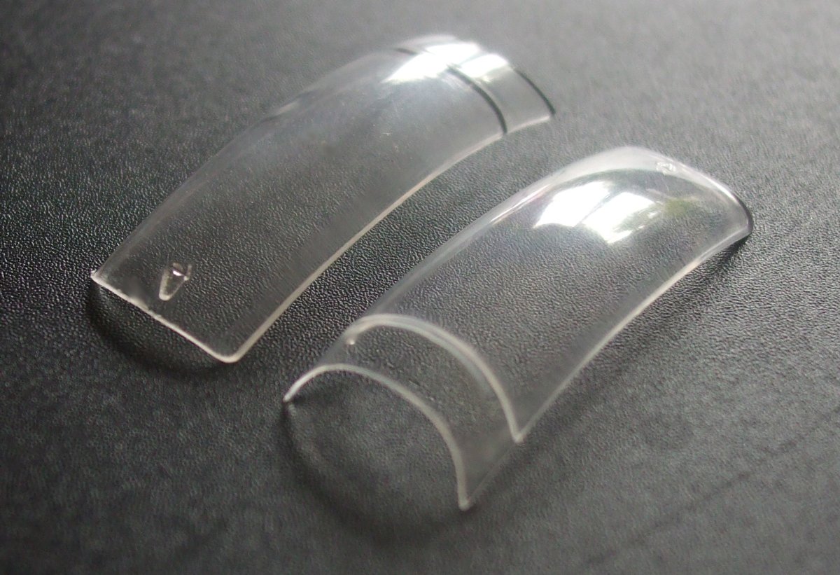RM Beautynails 500 Cut Out Tips – Weiß, Größe 1-10, Kurze Klebefläche, Studio-Qualität