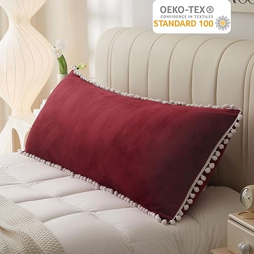 Miniatura 10 de LIFEREVO Funda de almohada corporal de terciopelo con pompones, funda de almohada suave y mullida de 20 x 54 pulgadas para embarazos que duermen de