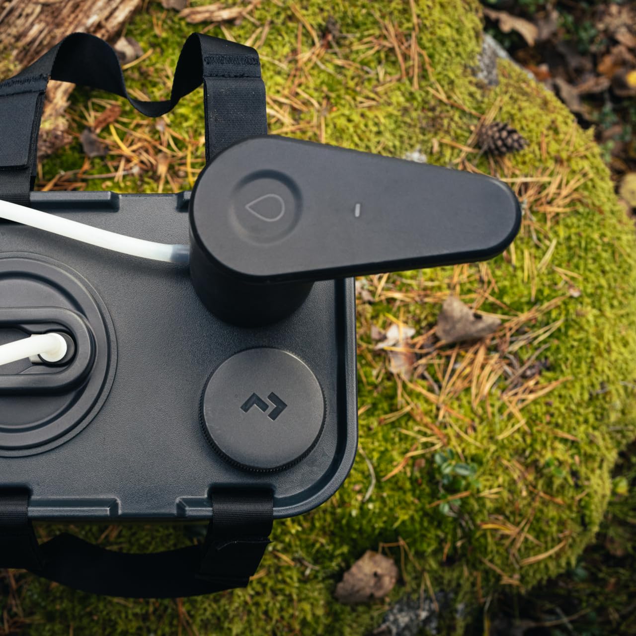 Dometic Go Hydration - Grifo de Agua Portátil Autoalimentado - con Bomba y Batería - Dispensador Eléctrico de Agua para Acampadas y al Aire Libre
