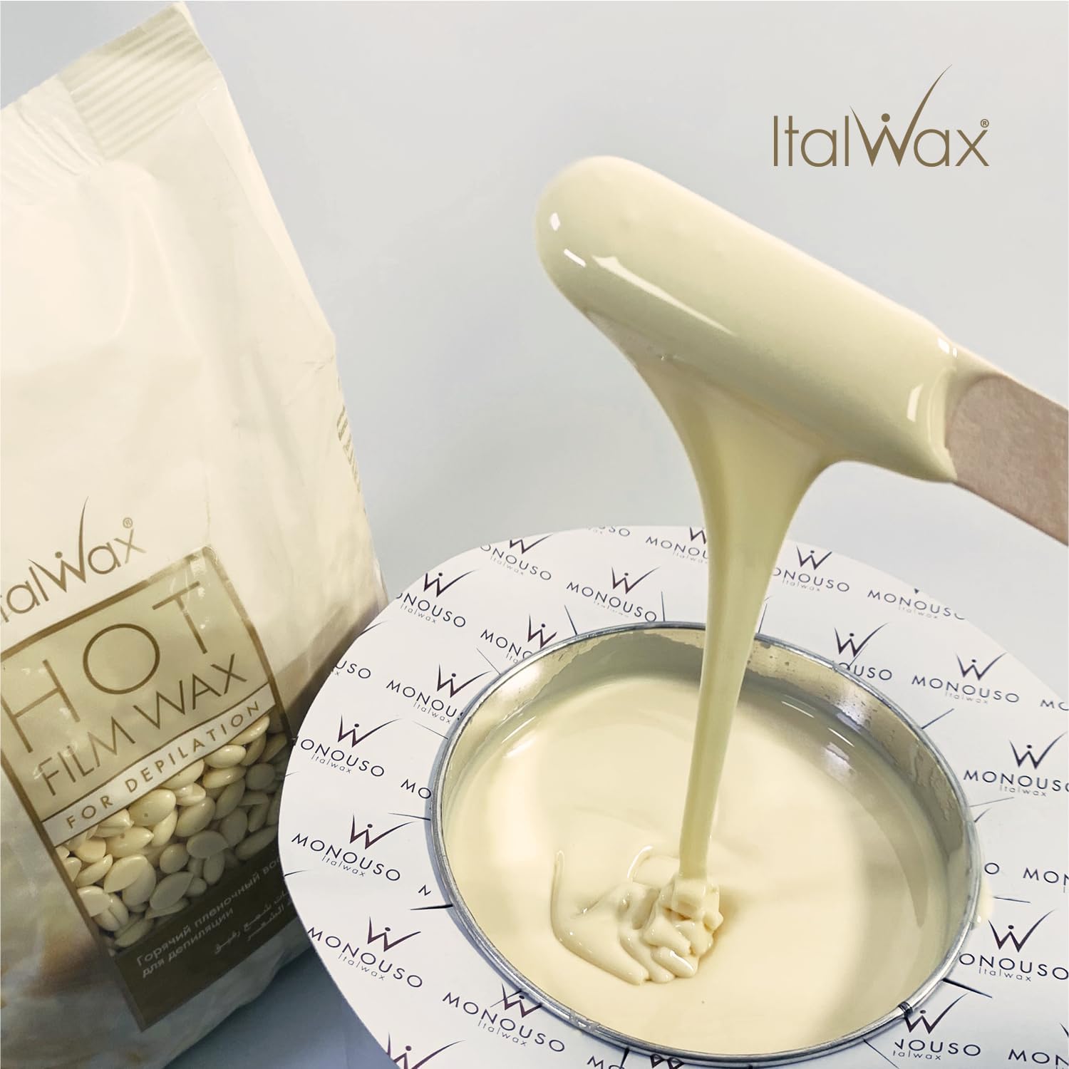 Italwax White Chocolate - 1kg Perline di cera a caldo per la depilazione senza strisce - Formula naturale per tutti i tipi di pelle – Aromatizzato vaniglia – Raccomandato per area bikini e ascelle