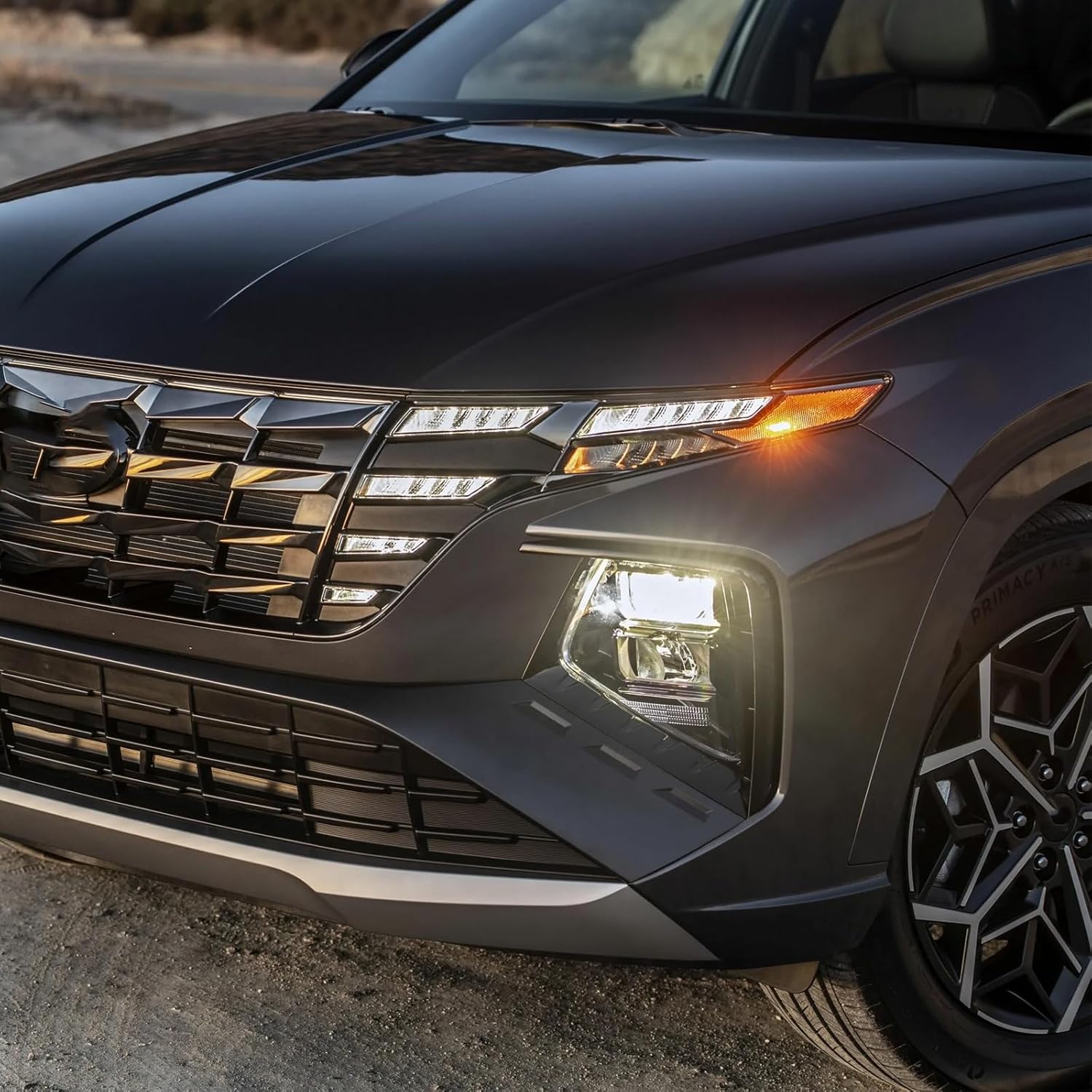 Black Bezel LED DRL Daytime Running Light Upper Headlight Assembly Compatible with 2022-2024 Hyundai Tucson SE/SEL Models Left Driver Side 92207-CW010 HY2562114