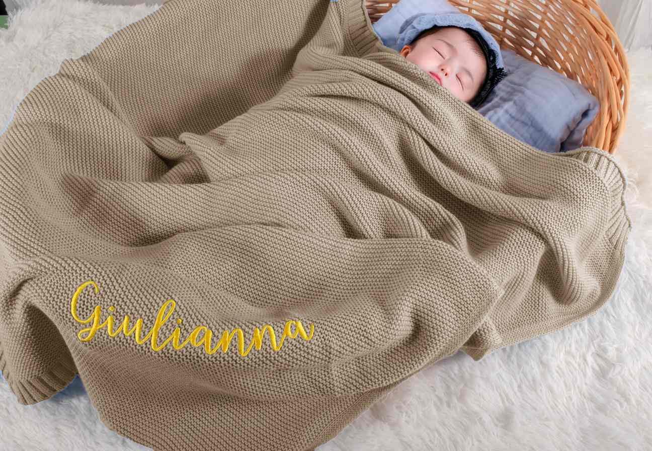 Manta personalizada bordada a mano con nombre, punto grueso, recién nacido suave, 40 x 30 pulgadas, camello