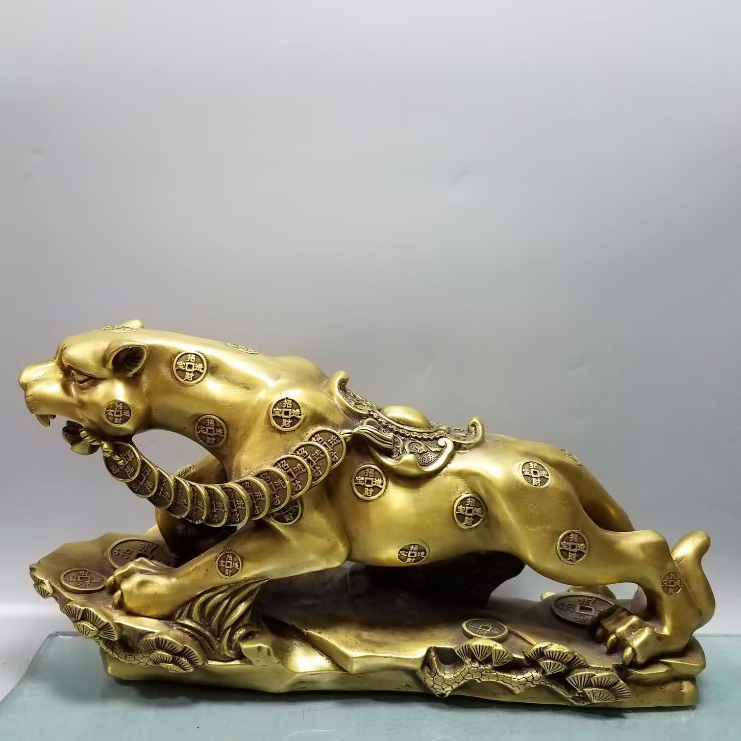 Dytartzx Pure bronze leopard statue Home Decoration Handmade art ornaments Wild animal Big cat cheetah
