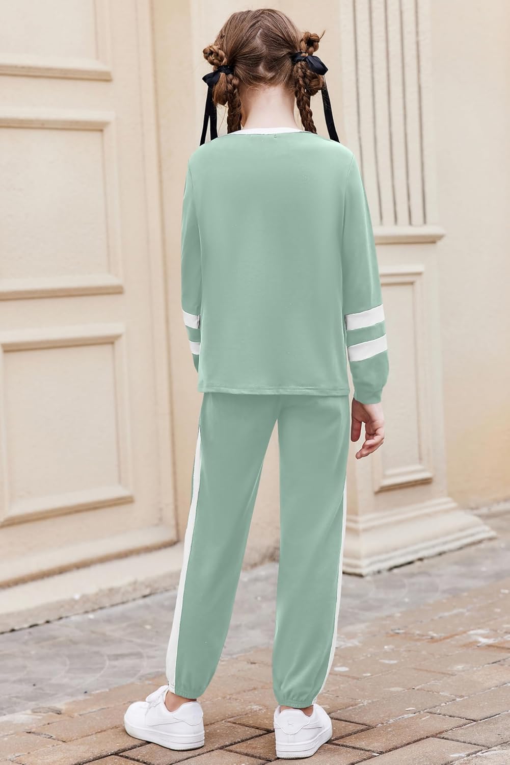 Zaclotre Girls 2 Piece Outfit Fall Long Sleeve Sweatshirt and Jogger Pants with Pockets Kids Tracksuit Sweatsuit Set - Image 3