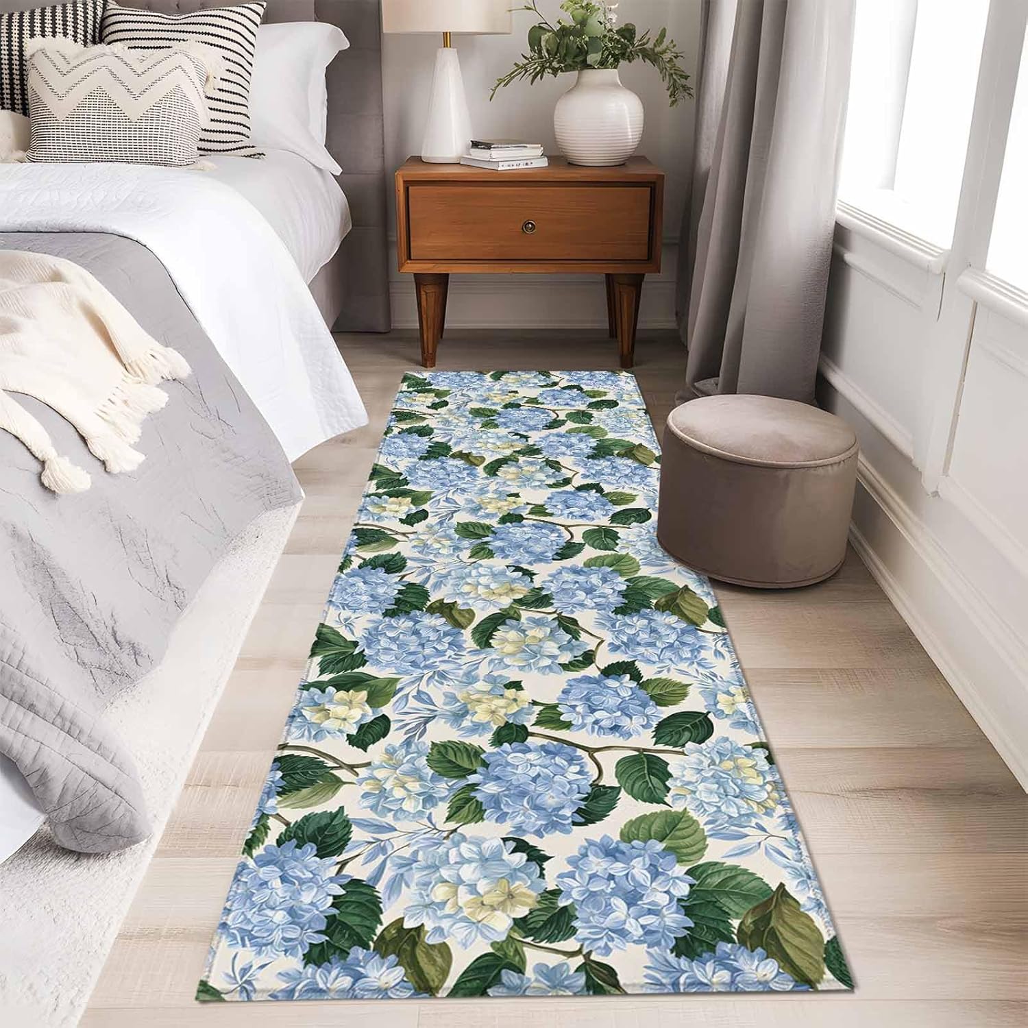 Blue Hydrangea Runner Rugs 2x6 ft Floral Country Farmhouse Watercolor Washable Hallway Rugs Non-Slip Floor Mats Absorbent Carpet Bedside Runners for Bedroom Kitchen Bathroom Laundry Room