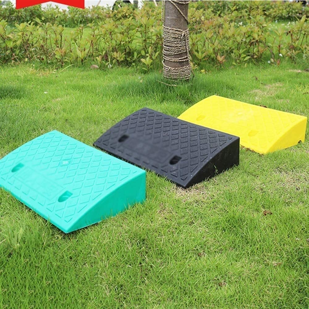 FREAZE Rampes Pour Motos, Rampes En Plastique Antidérapantes Rampes D’accès Rampes De Trottoir 5-17cm Hauteur, Rampes De Seuil Pour Voiture/vélos/fauteuils Roulants ( Color : Black , Size : 50*33*17cm