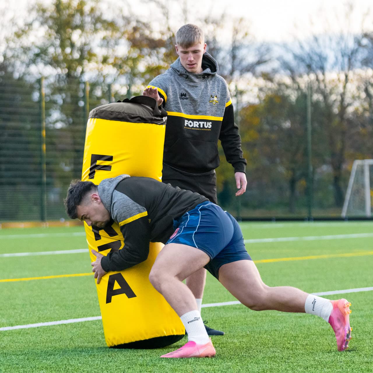 FORZA Sacco per Placcaggio da Rugby | Scudo per Placcaggio a Grandezza Naturale | Attrezzatura Allenamento Rugby | Impermeabile ed Antistrappo | 5 Misure