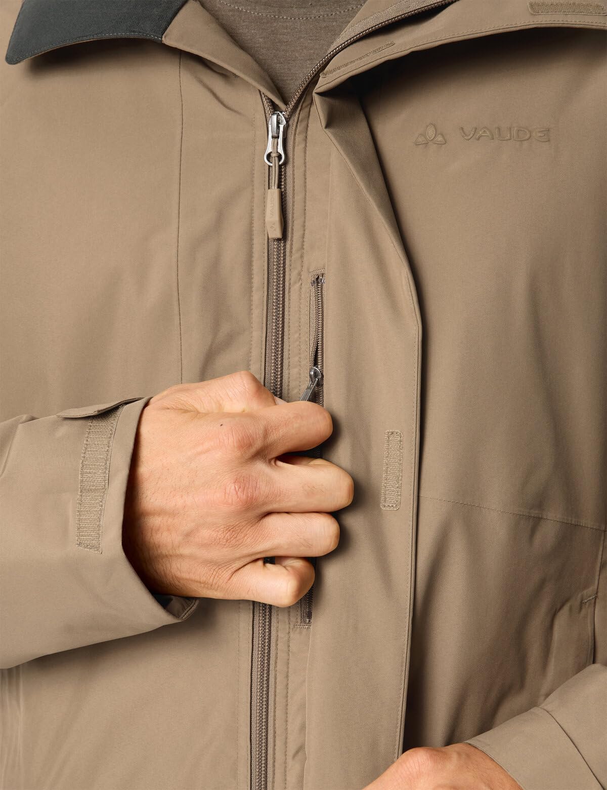 VAUDE Rosemoor Parka acolchada de invierno para hombre, impermeable, cortavientos y transpirable