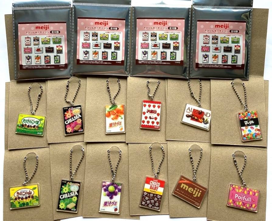 【平成レトロ】　meiji アポロちゃん　ミニチュアキーチェーン　キーホルダー 平成レトロ】 meiji ブルーベリーアポロちゃん ミニチュア