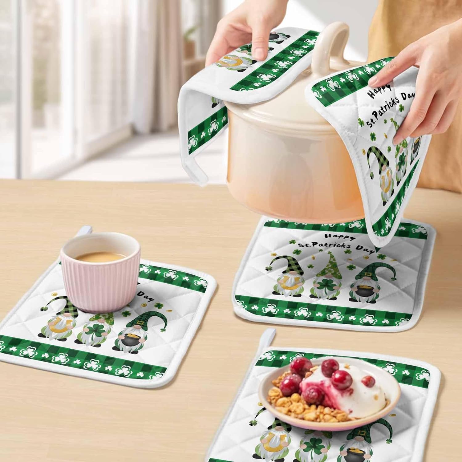 5 Pack Pot Holders for Kitchen, St. Patrick's Day Hot Pads for Kitchen Countertops Oven Pot Holder Bulk, Green Funny Gnomes Lucky Grass Checked Heat Insulation Potholders with Hanging Loops