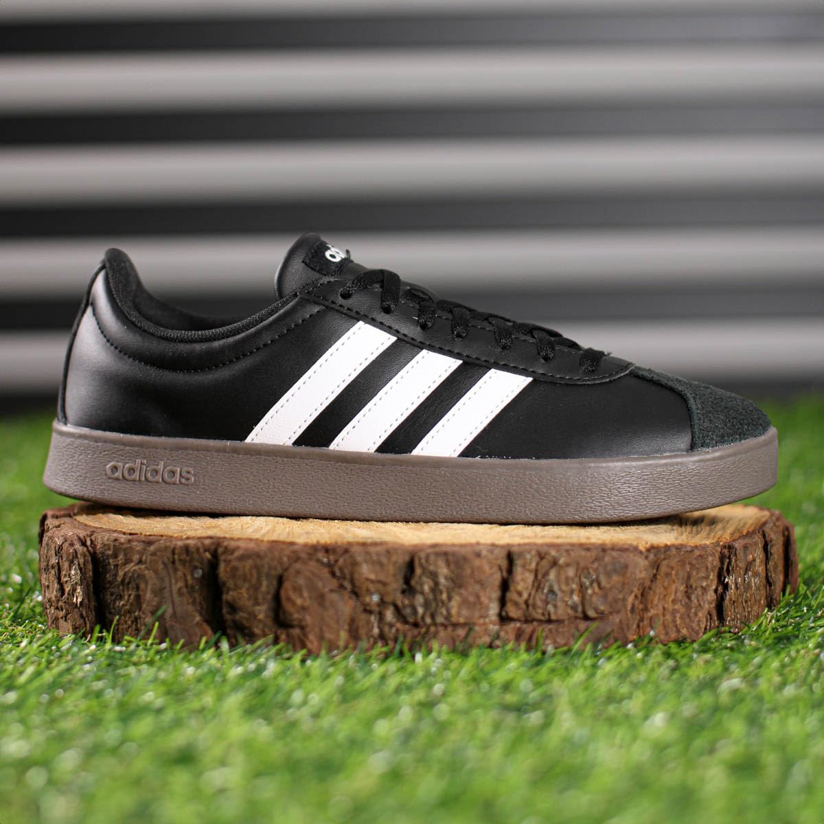 adidas Women's Zapatilla VL Court Base