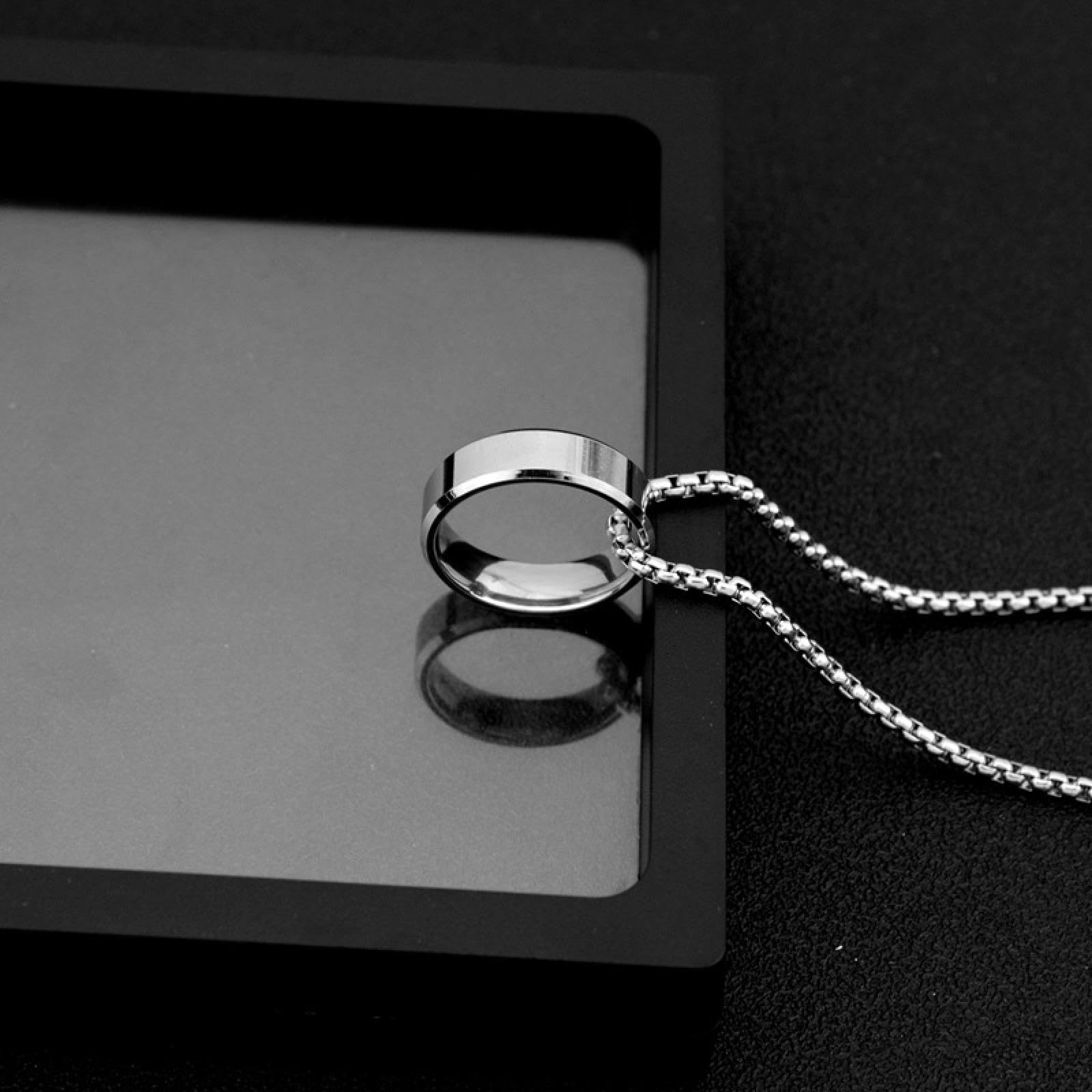 Collana Donna Collane a Catena con Ciondolo Collana ad Anello Collana Lunga con Maglietta Collane Versatili a Strati per Uomo e Donna