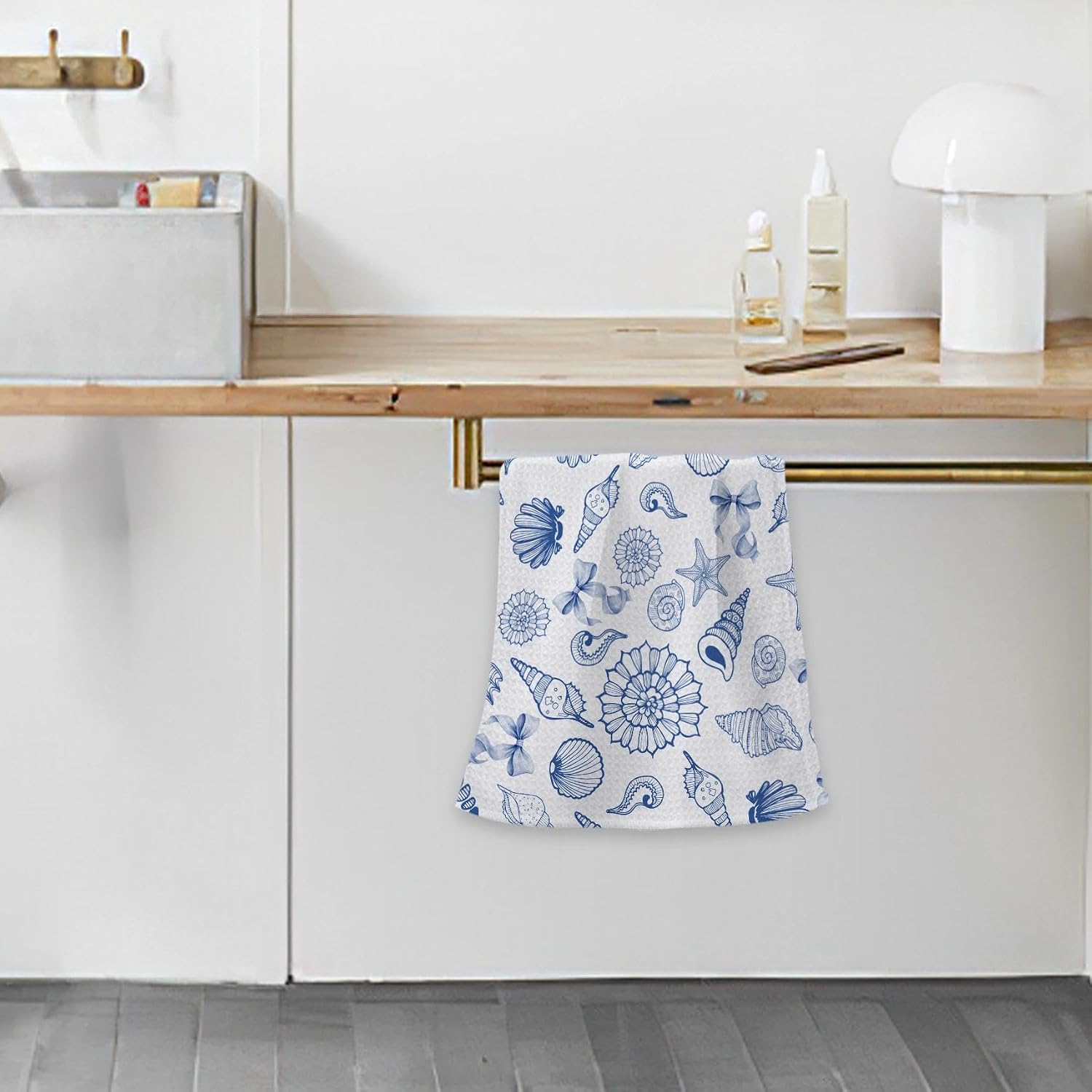 OHSUL Coastal Preppy Beach Kitchen Towels Dish Towels Dishcloth, Coastal Ocean Bathroom Decor, Blue Preppy Bow Beach Seashell Hand Tea Towel for Bathroom Kitchen Decor, 16x24 Inches