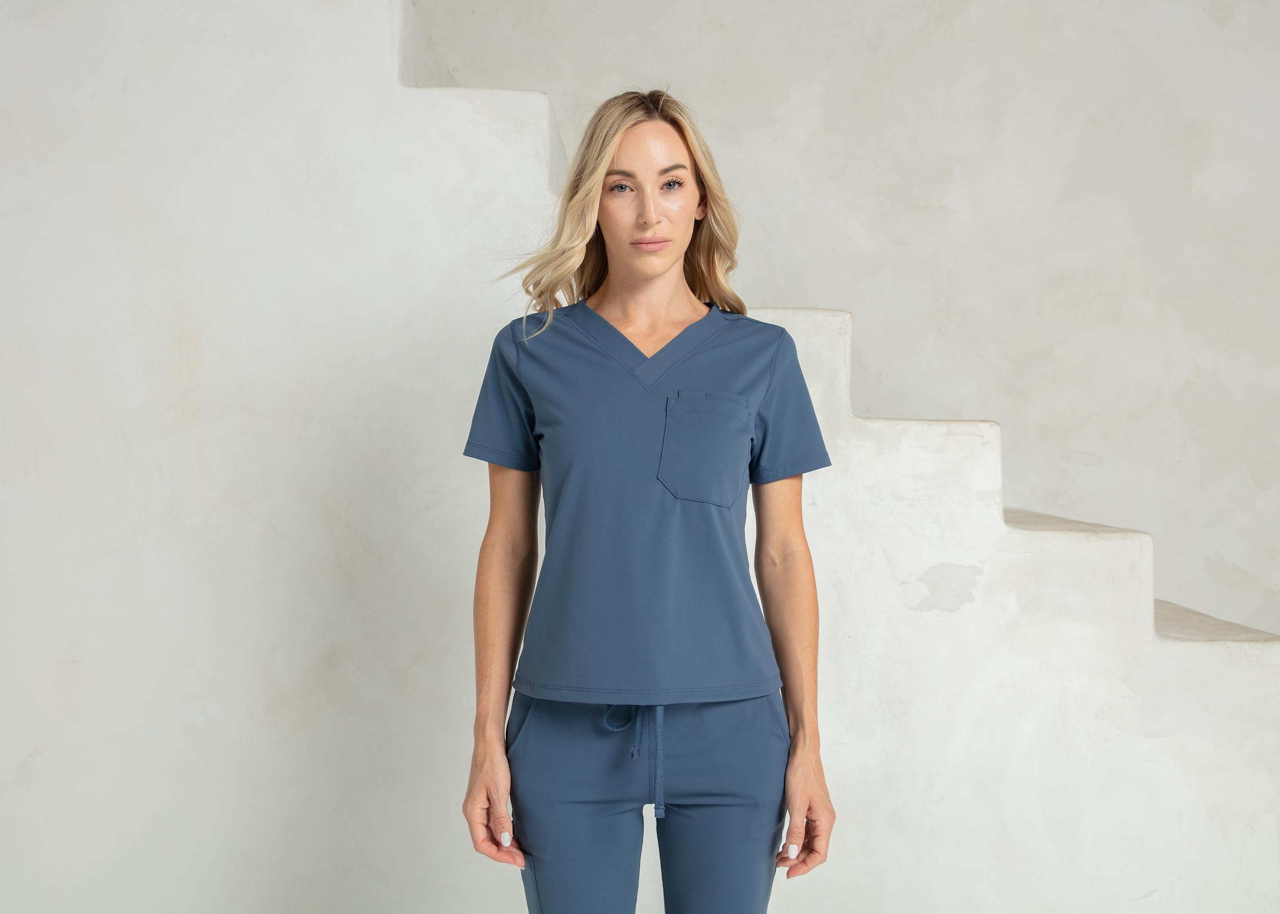 Shabbella Top for Women - Contemporary Fit, 3 Pockets, 4-Way Stretch, Moisture-Wicking, Ocean Blue, Medium