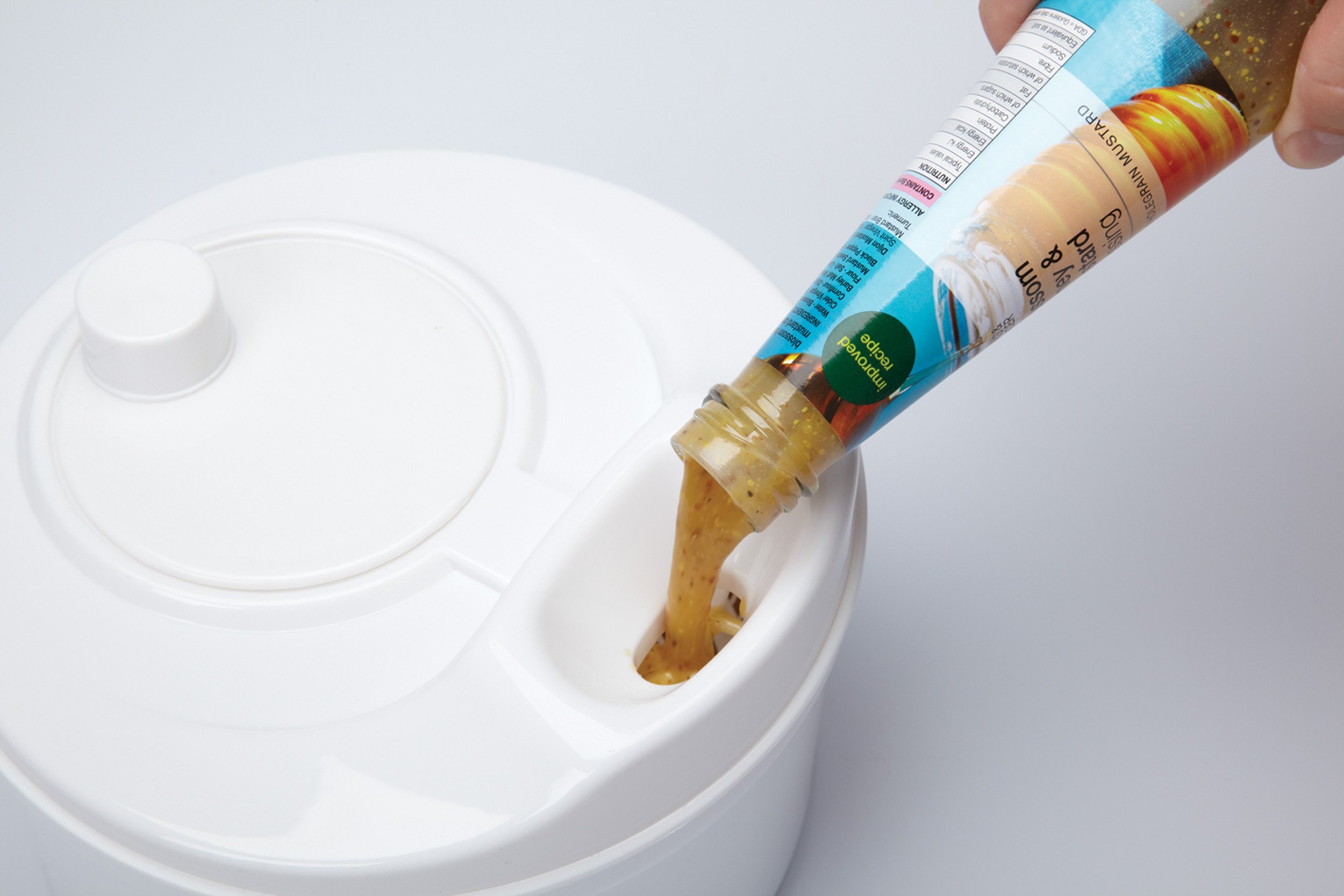 KitchenCraft Salad Spinner and Dresser, BPA Free Plastic, Medium, 22.5 cm