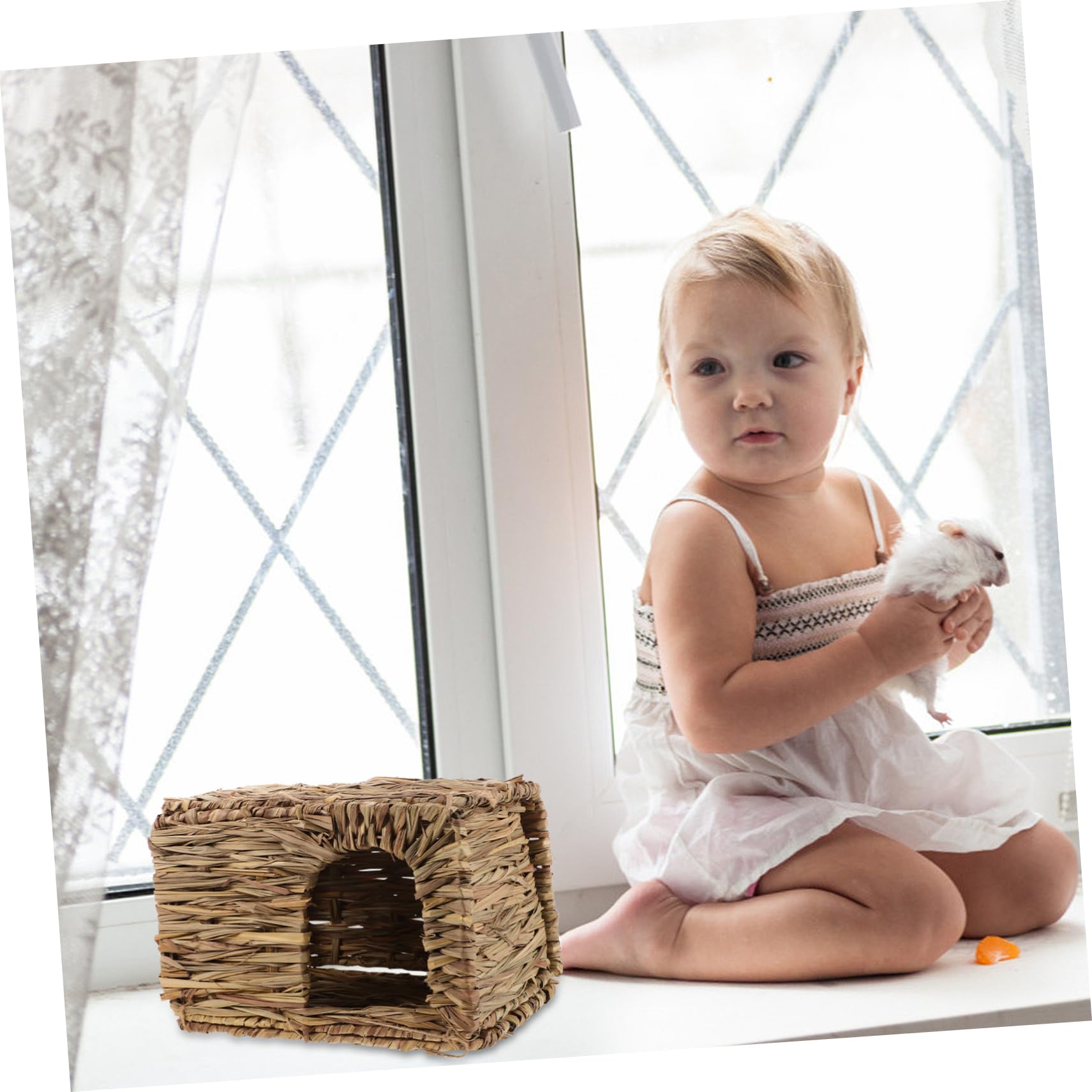 SUPVOX Rabbit Straw Woven House Natural Chew Nest for Rabbits and Pets Comfortable and Warm Bedding for Hamsters Guinea Pigs and Bunnies