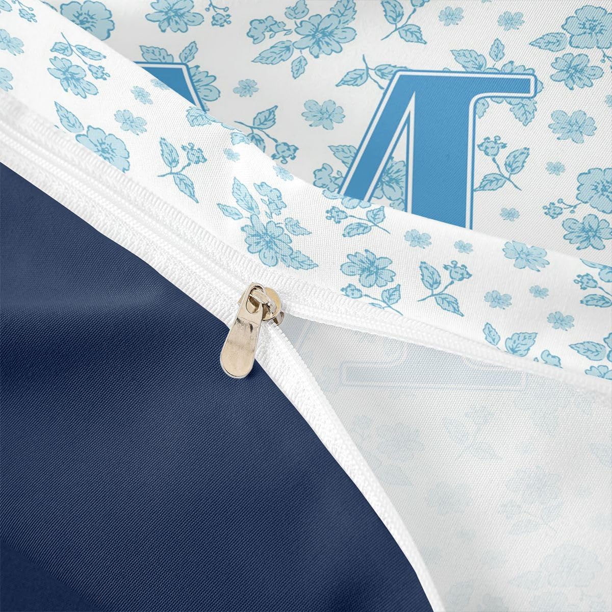 jejeloiu Blue Floral Duvet Cover Toddler Size Personalized Initial Letter M Bedding Set for Boys Girls Flower Comforter Cover Wildflower Botanical Bedroom Decor 2Pcs