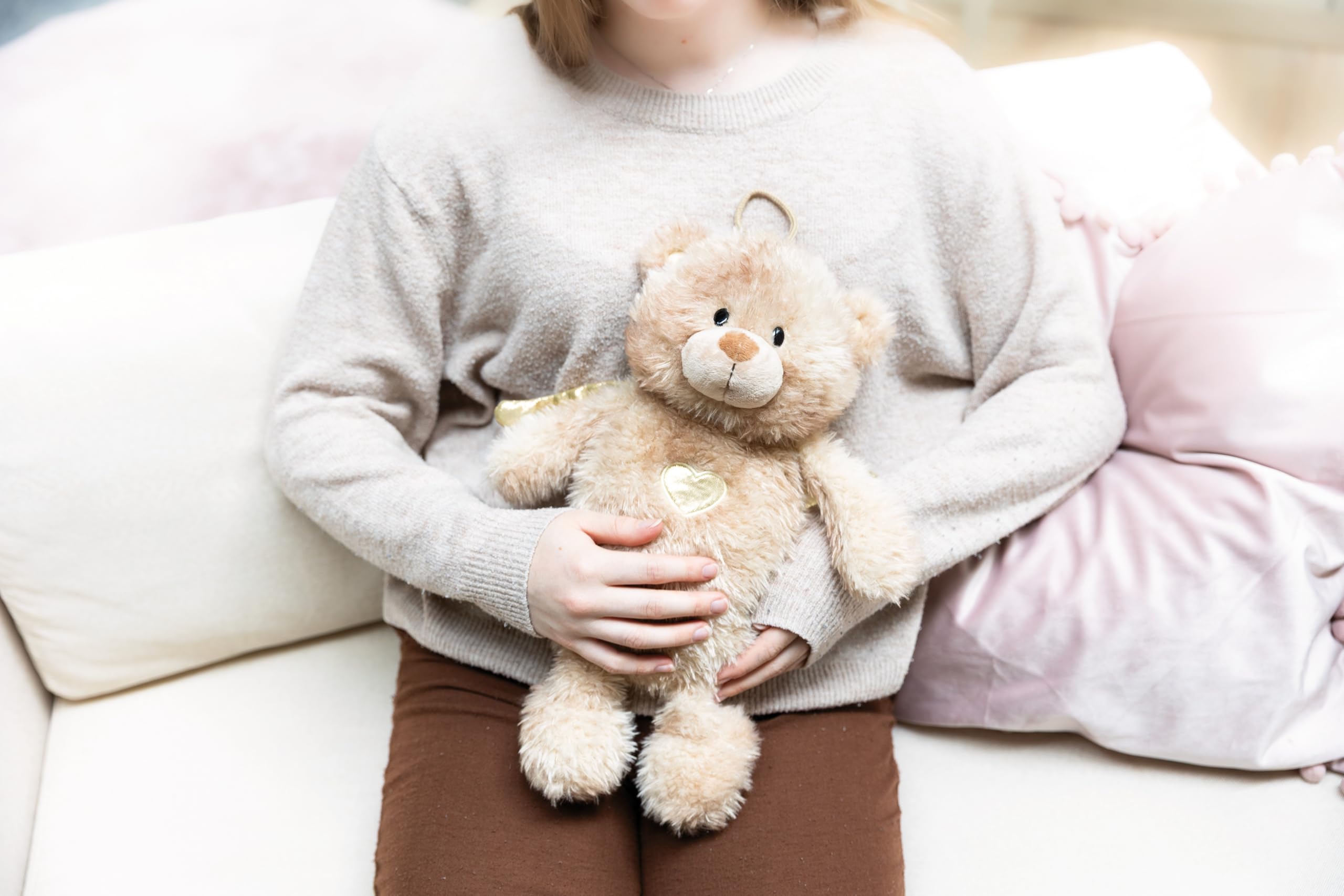 NICI Wärmflasche Schutzengel Bär La La Bearie 300ml 35cm - braun - Kuscheliges Wärmetier ab 10 Monaten – Plüschtier-Wärmflasche, Wärmebeutel für Kinder und Erwachsene | 61936