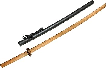 Amazon | プラスチック鞘＋赤樫大刀木刀（プラスチック鍔＋鍔止付