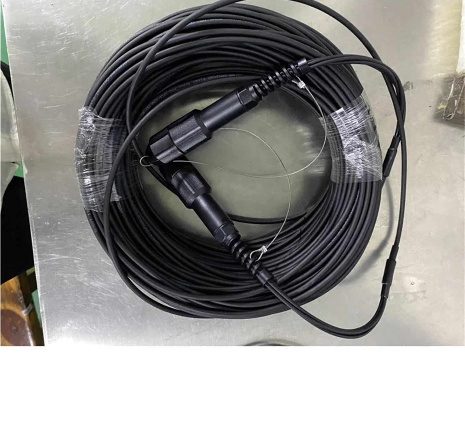 Câble de raccordement à fibre blindé multimode à 4 cœurs | LC/SC/FC/ST150M-300M(150m ST-ST)