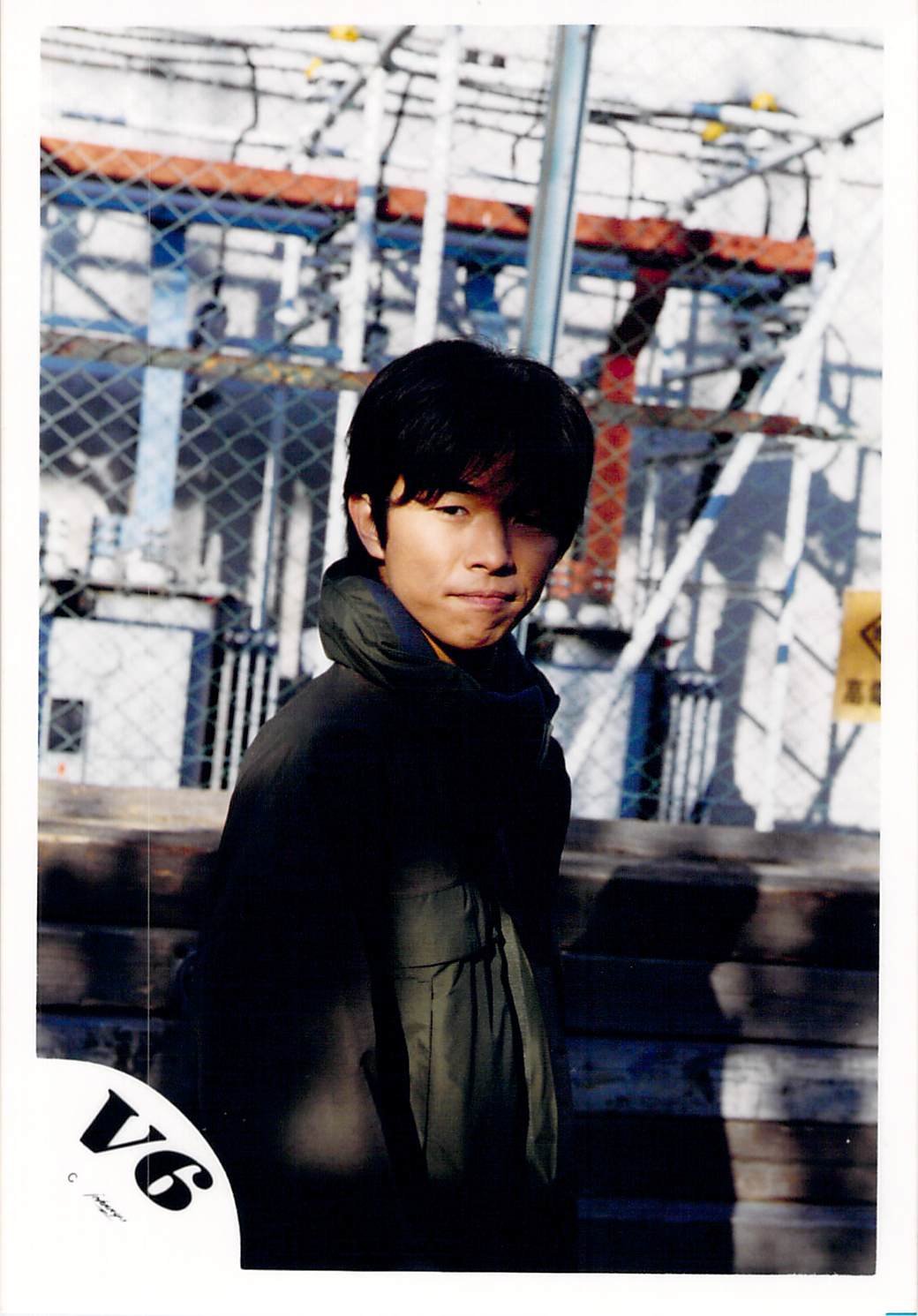 Amazon.co.jp: V6・【公式写真】・井ノ原快彦（イノッチ）・JCロゴ・生