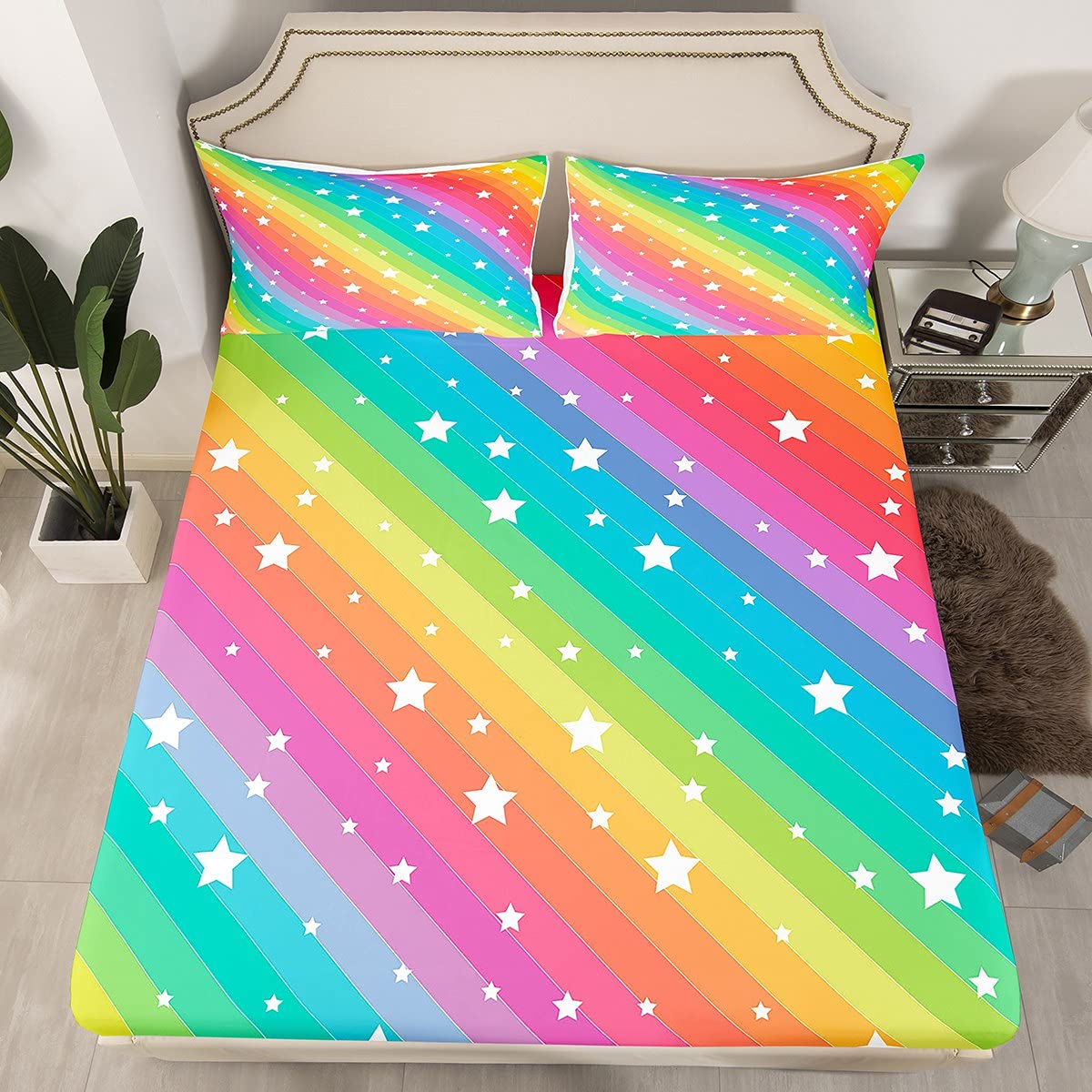 Parure de lit fille étoiles arc-en-ciel pour décorer une chambre d'enfant colorée