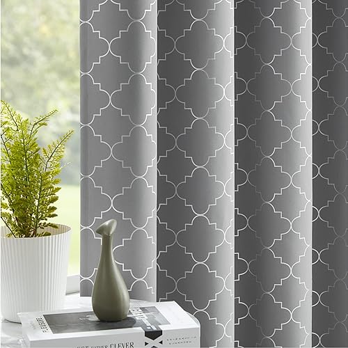 Enactex Cortinas 100% opacas completas de 63 pulgadas de largo, con aislamiento térmico, gris con patrón geométrico plateado metálico, cortinas de