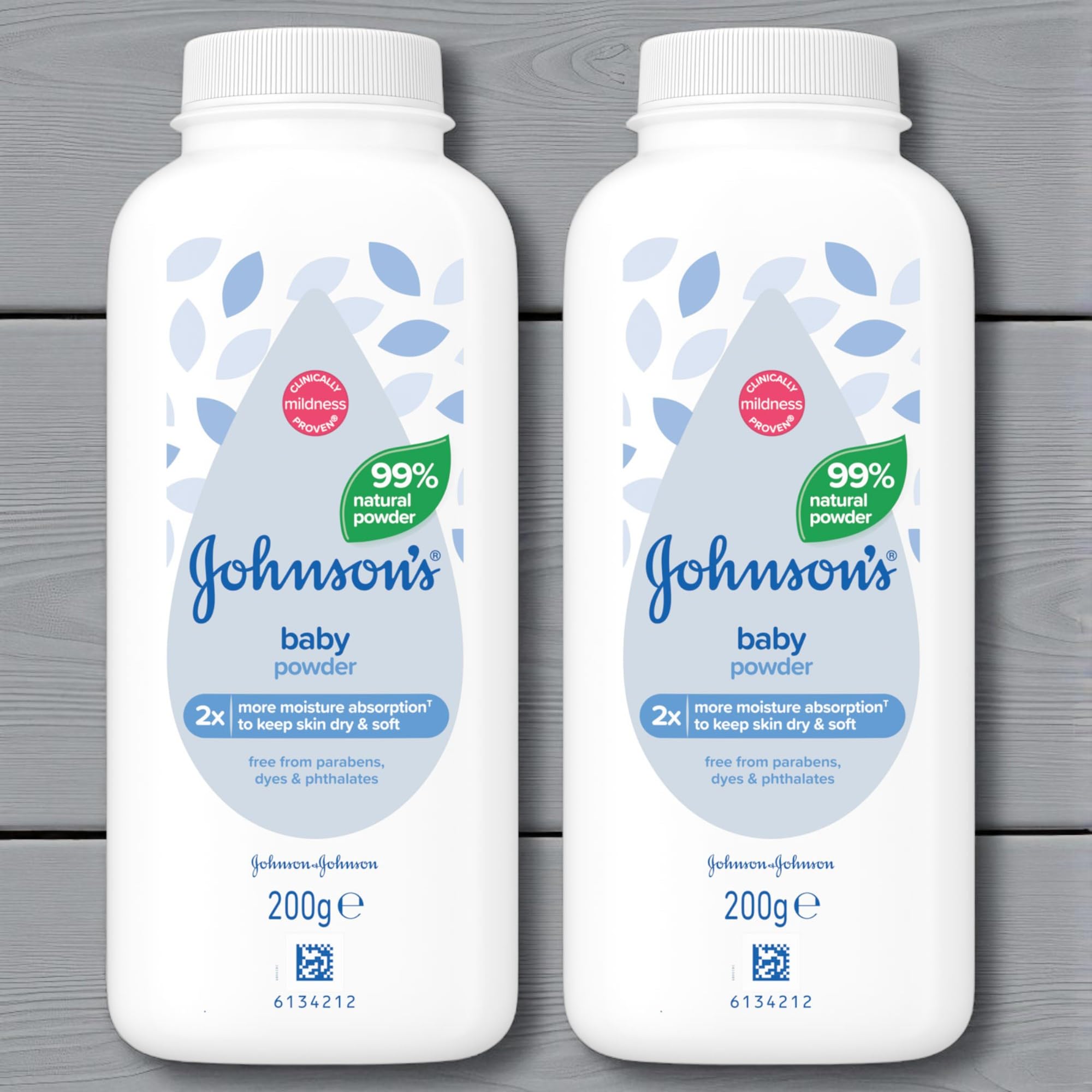 2 x 200g Johnson's Baby Powder Natural Cornstarch, 99% Natural Powder - CLINICALLY Proven Mildness®