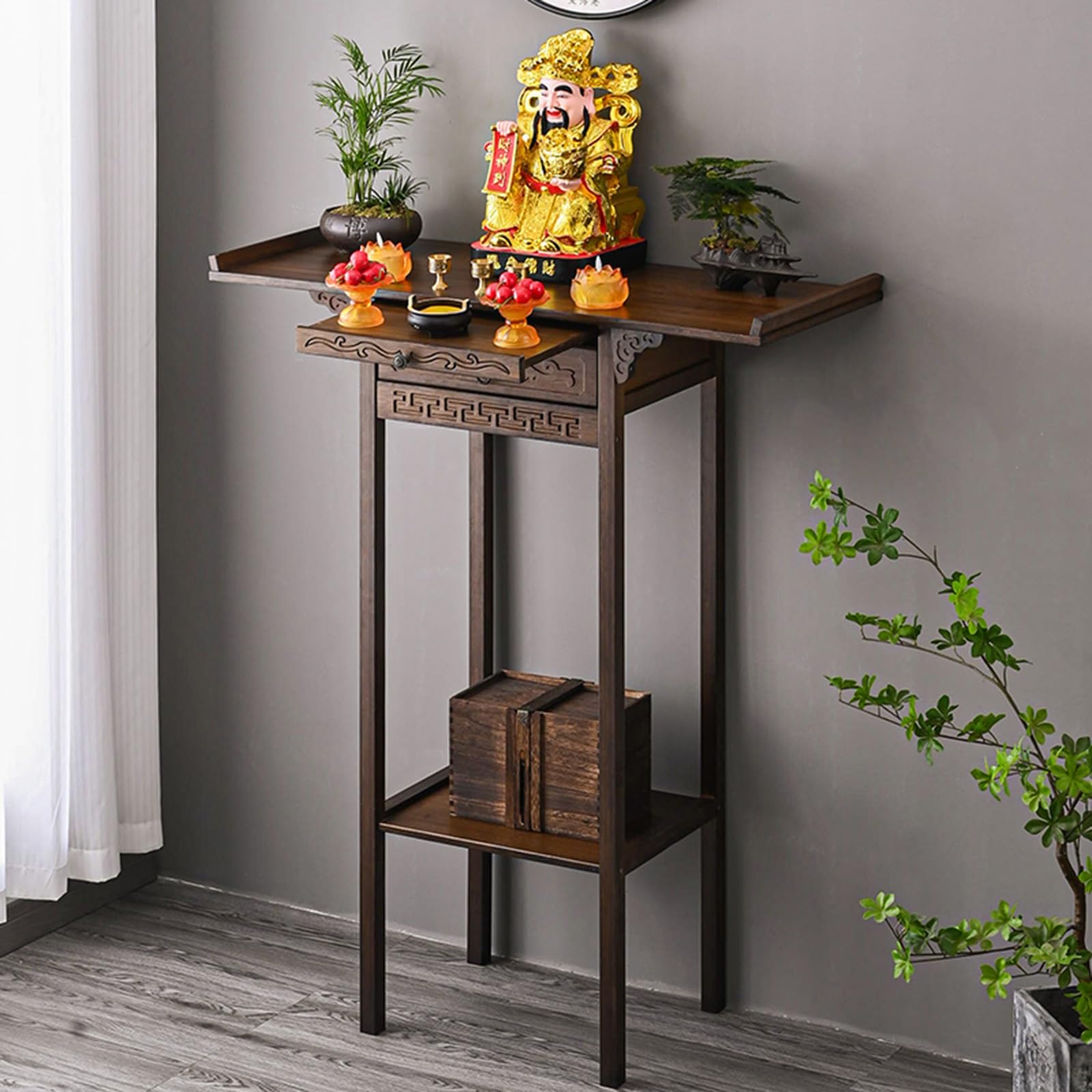 Autel bouddhiste avec vitrine sculptée et meuble de méditation