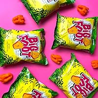 Vista 2 de Holiday Big Foot, The Giant Cheese Snack, 0.8 onzas, paquete de 12