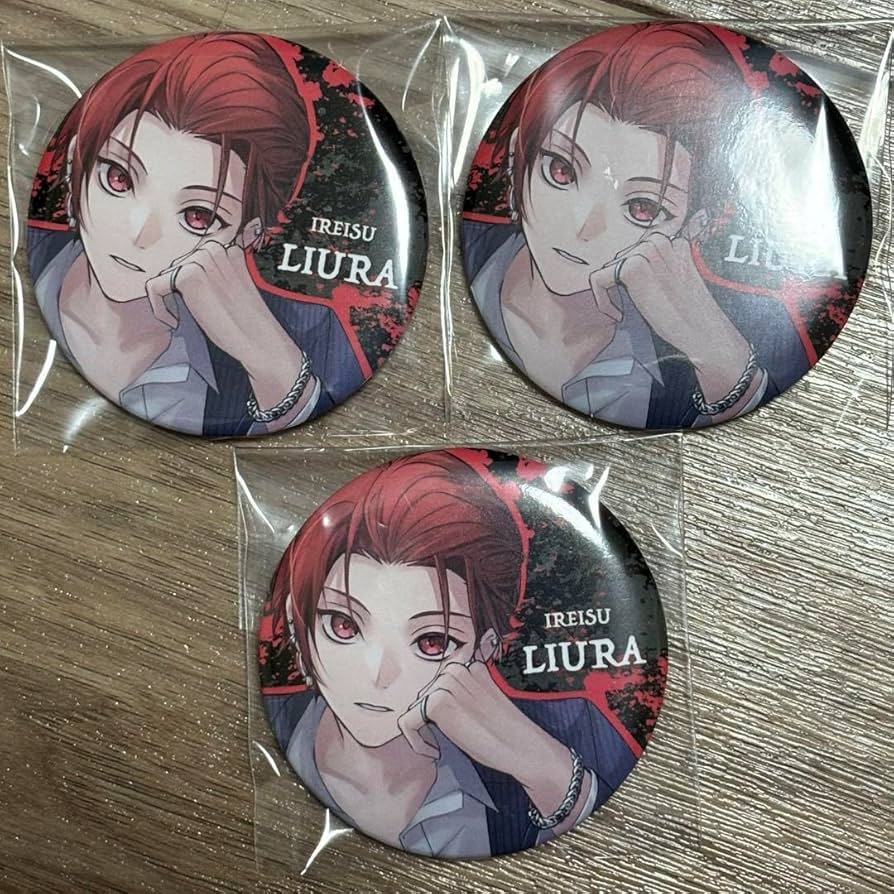 いれいす りうら 缶バッジ Paparazzi パパラッチ