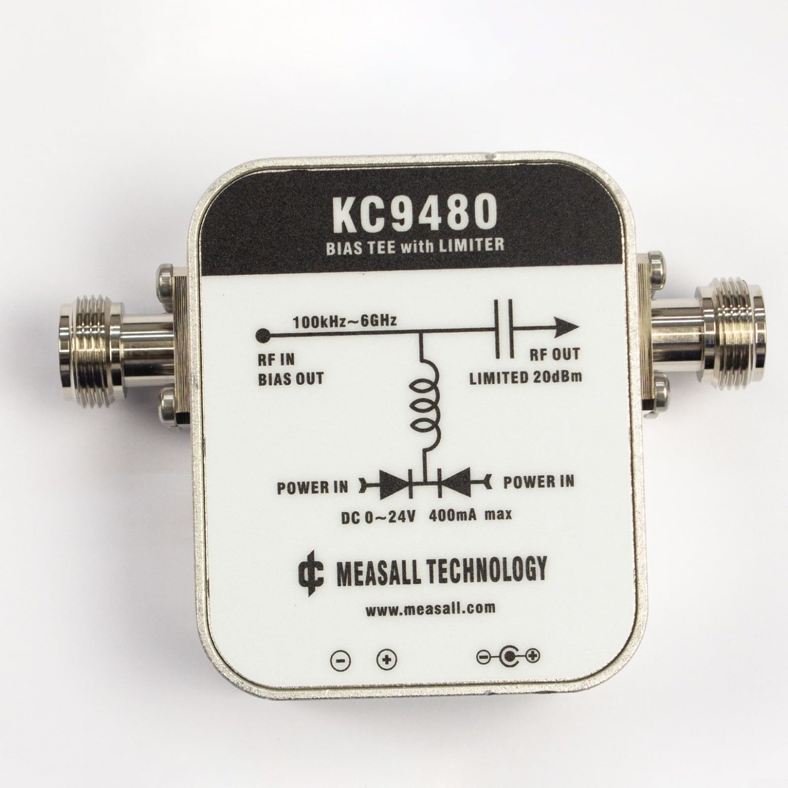 Cargador CC 1-6 GHz KC9480 con salida de 24V y protección integrada contra sobretensiones