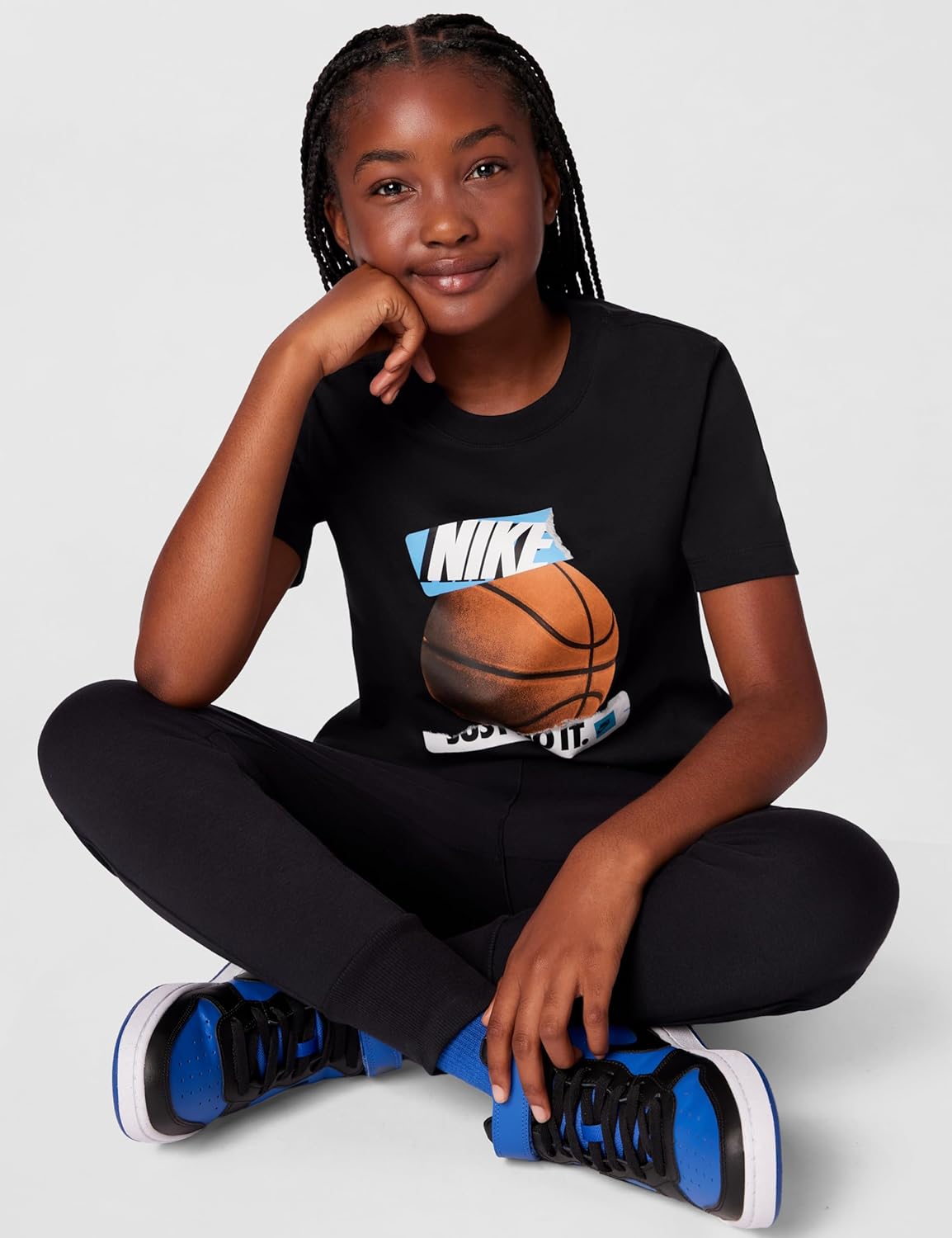 Nike Unisex Big Kids' Sportswear Club Basketball Just Do It T-Shirt - Boys and Girls - Image 4