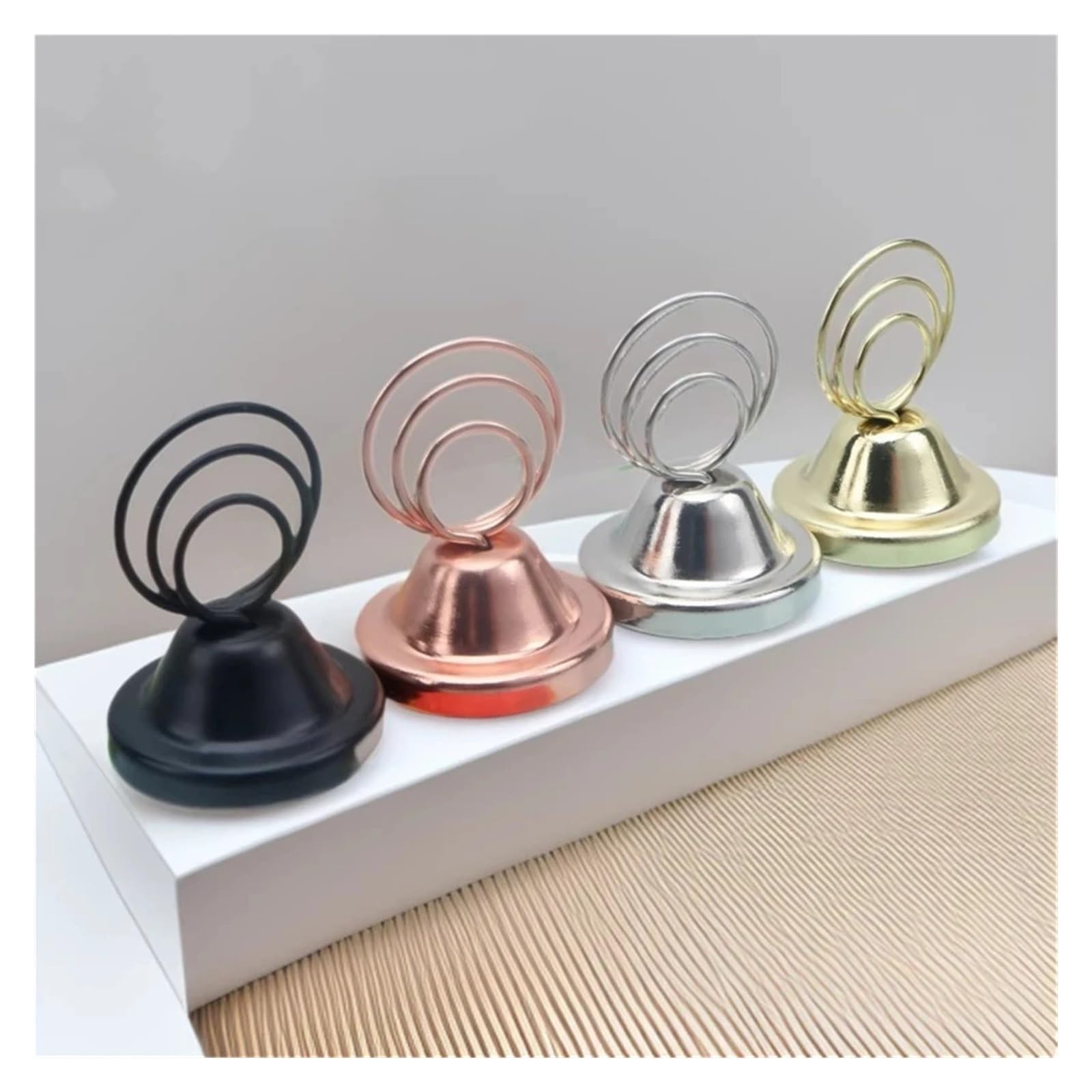 30 piezas Porta números de mesa tarjetas lugar | Nombre Clips for menú Soportes for carteles de mesa pequeños(Silver)