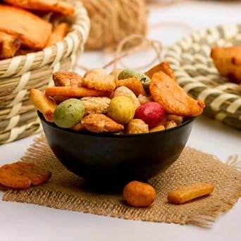 Umaya - Japanese Imoto Mame Mix - Crunchy Rice Crackers & Roasted Soybeans Snack + Snack Clip - Savory Asian Snack Mix with Seaweed & Peanuts - Product of Japan - 8.8oz (250g)
