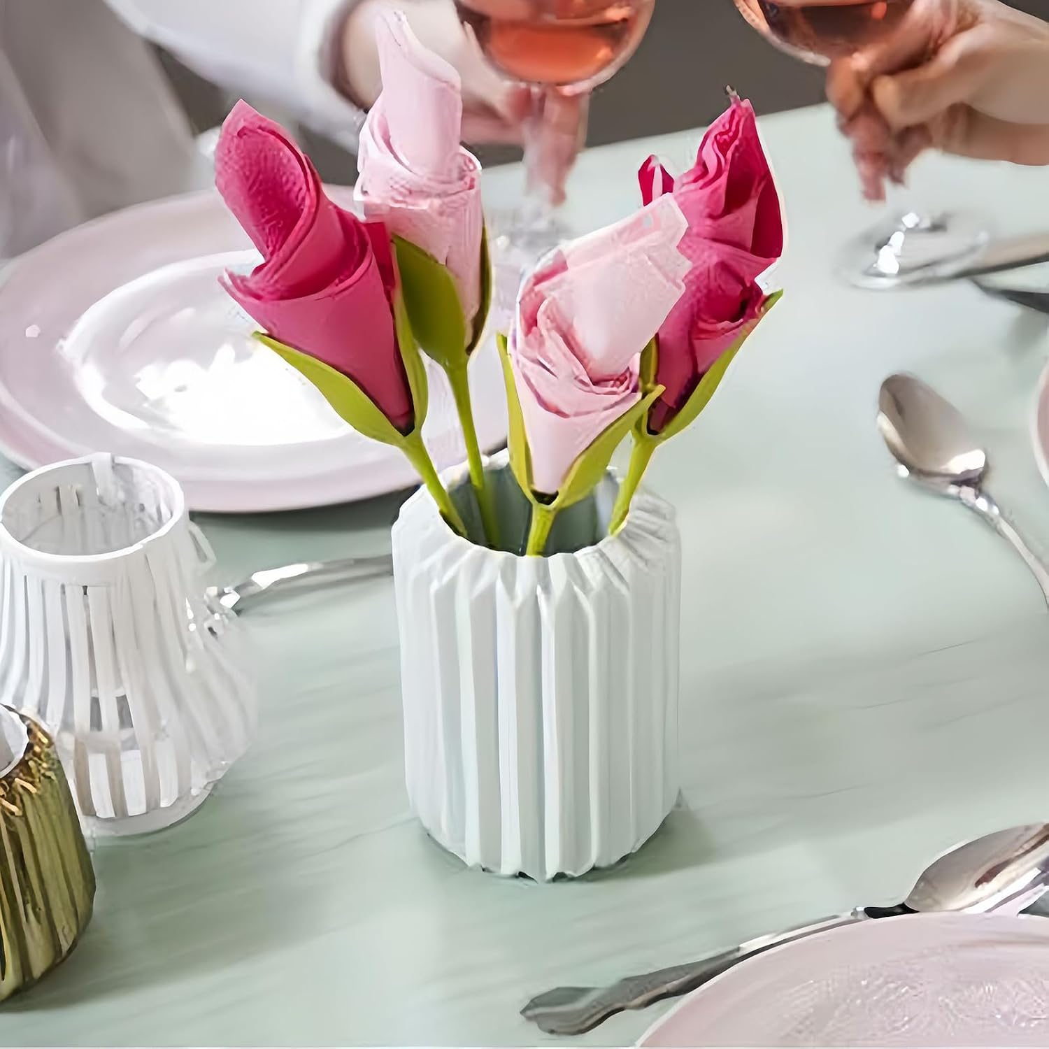 Set of 10 rose napkin holders, origami flower tools, made of ABS, green, suitable for romantic wedding table settings and party decorations