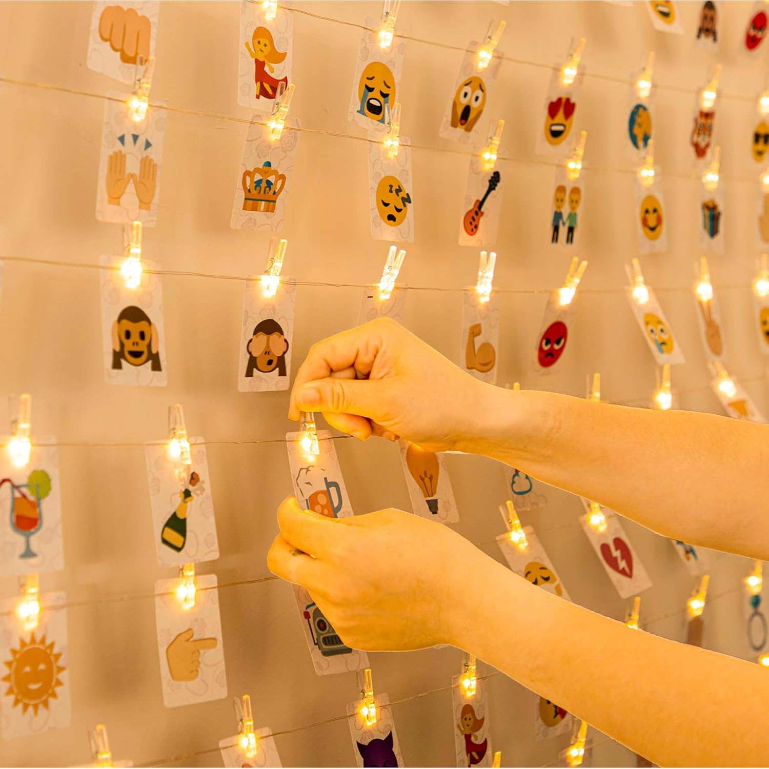 HXWEIYE 50LEDs Photo String Light, Warm White 16.4Ft Battery Powered Fairy Light with 52 Clear Clips & 10 Hooks on Wall for Hanging Picture Dorm Bedroom Party thumbnail