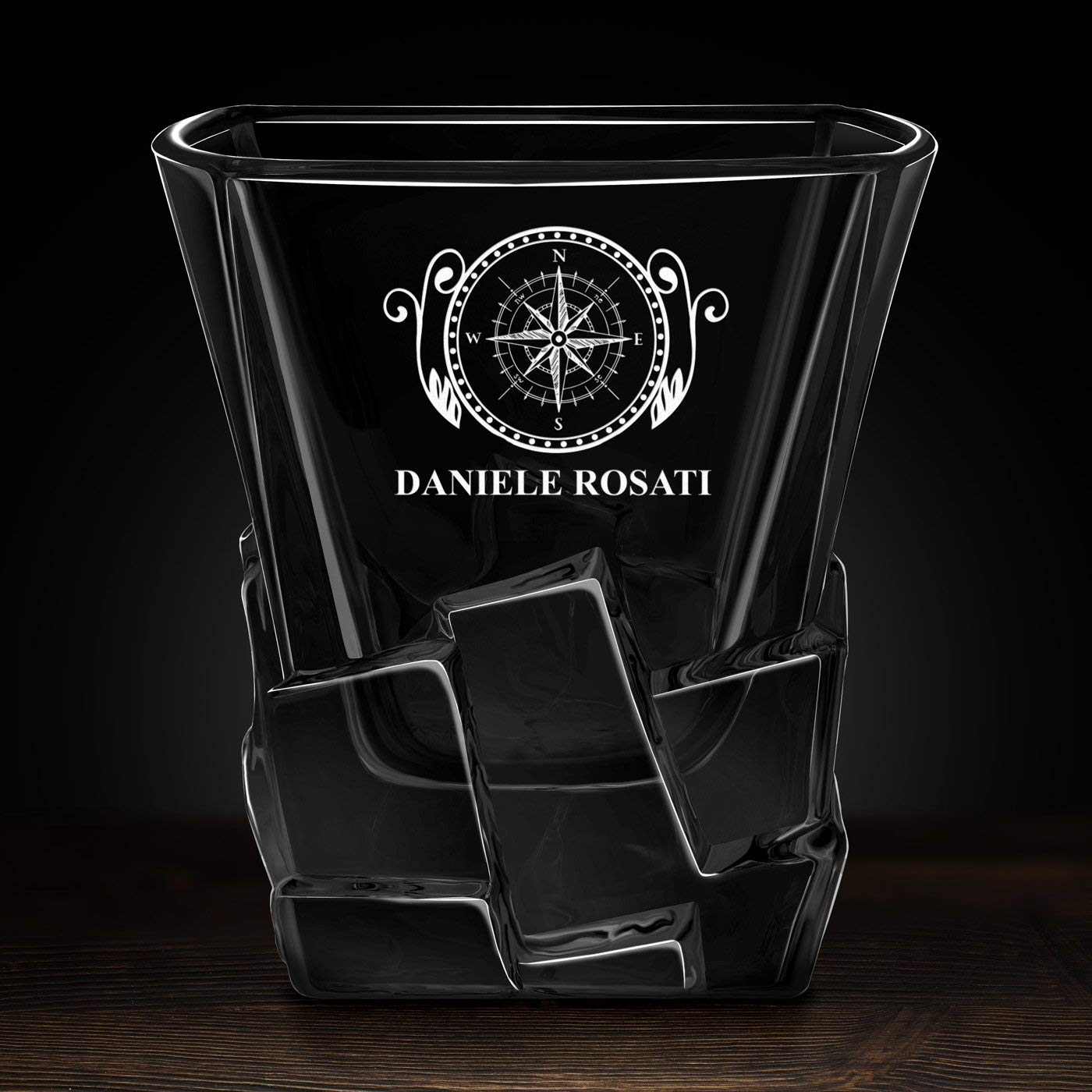 Maverton Set di Pietre da Whisky - in un cofanetto personalizzato - 8 cubetti di ghiaccio + 2 bicchieri con incisione - riutilizzabili - in granito - regalo uomo - bussola