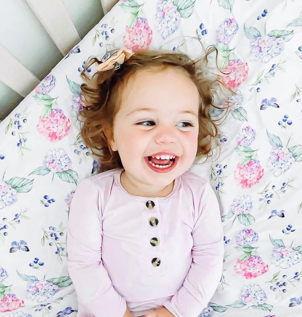 immispace - Sábana de muselina ultrasuave para cuna, 30 % algodón orgánico + 70 % rayón, se adapta a colchones estándar de cuna de 52 x 28 pulgadas, lavable a máquina para niñas y niños, regalos para