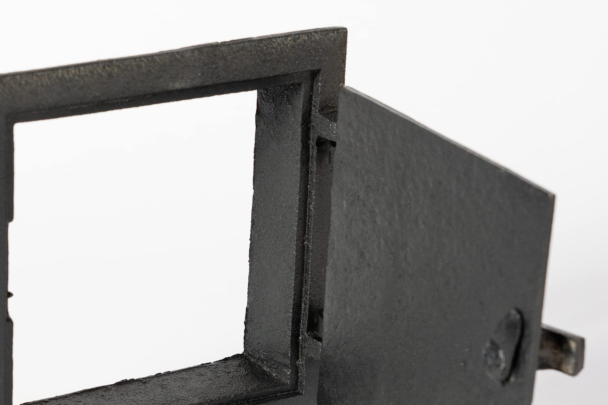 SEZAM Revisionstür für Öfen aus Gusseisen 17 x 3,5 x 17 cm, Kamintür - Klappe - Räumungstür, für Backöfen, Feueröfen & Kamine - schwarz bemalt