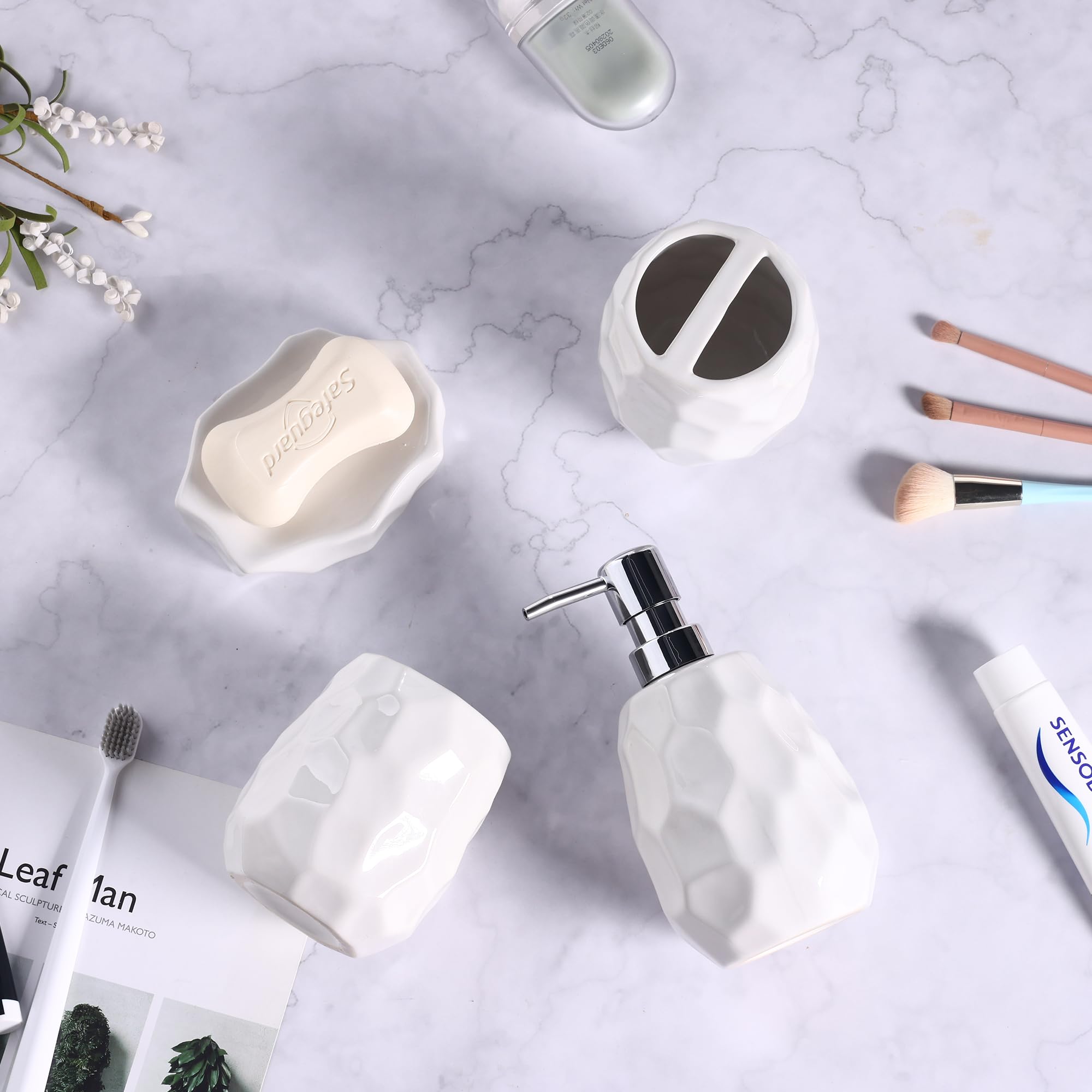 Ensemble d'accessoires pour salle de bain, ensemble de 4 pièces pour salle de bain, distributeur de lotion et de savon, porte-savon, porte-brosse à dents, verre à dents, organisateur de salle de bain