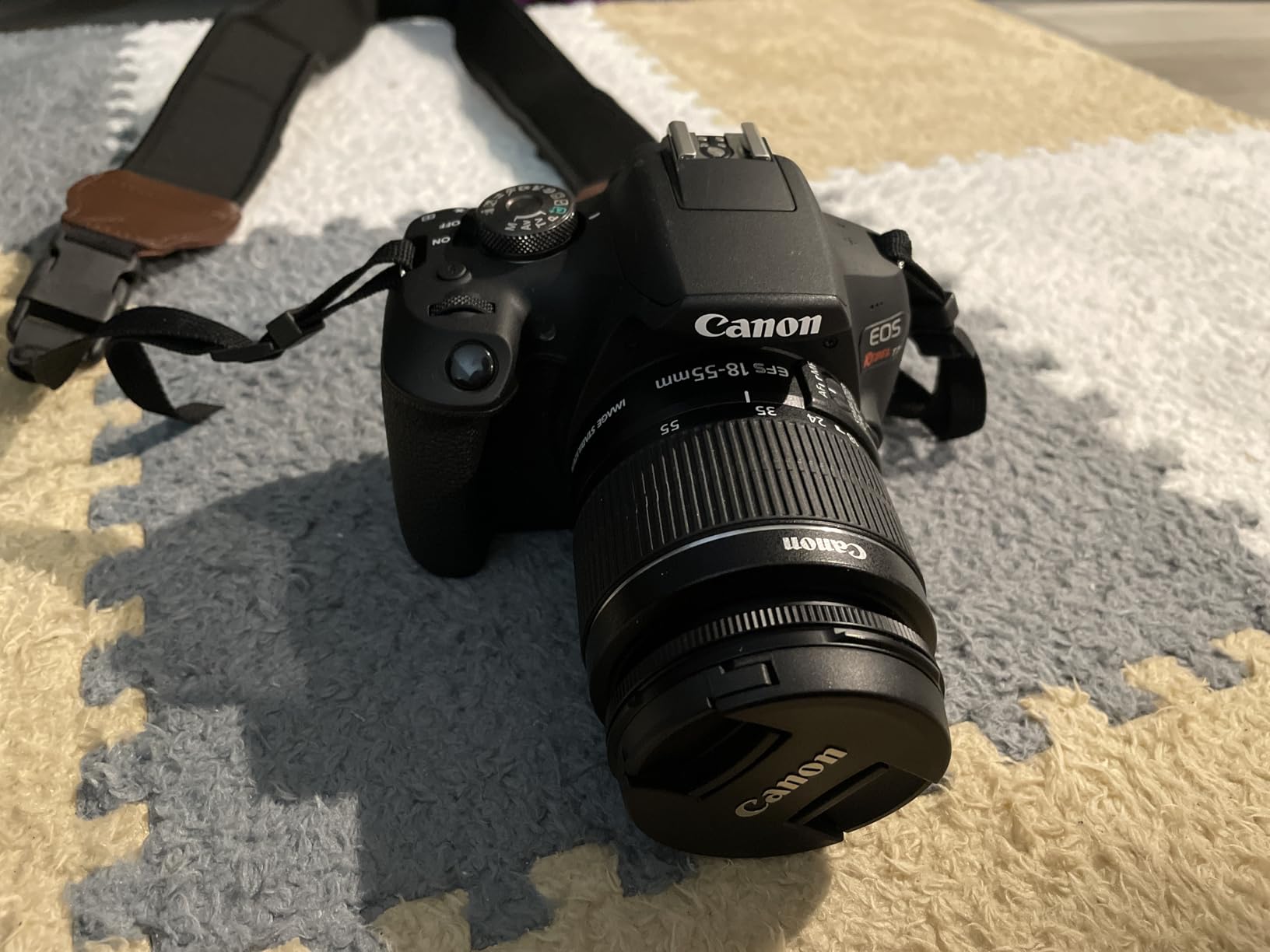 【美品】Canon EOS 6D MarkII Canon EOS 6D Mark II 26.2MP Full-Frame Digital SLR Camera - Body