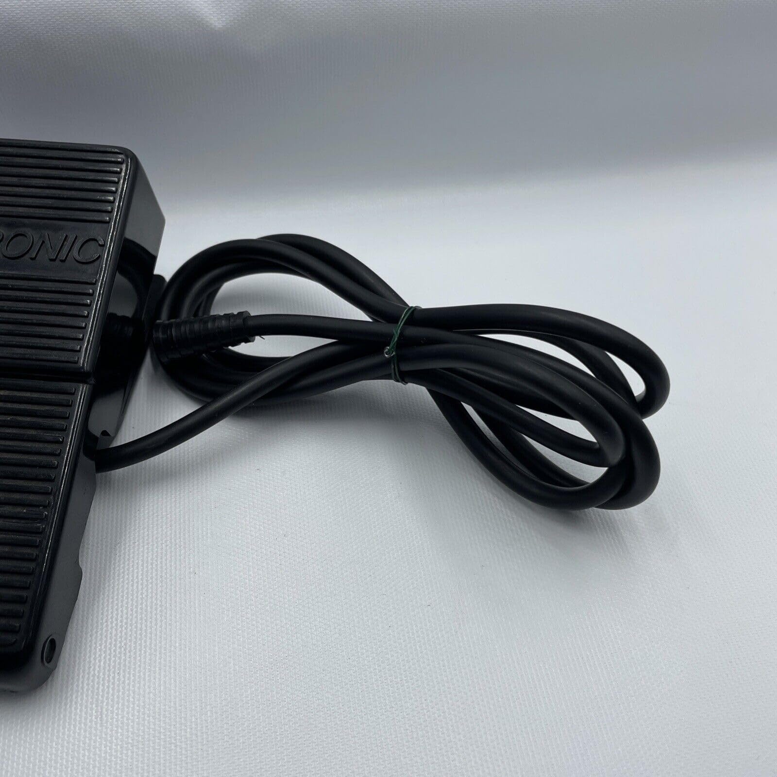 Pedal de control neumático de aire para máquinas de coser eléctricas Singer #988667-001