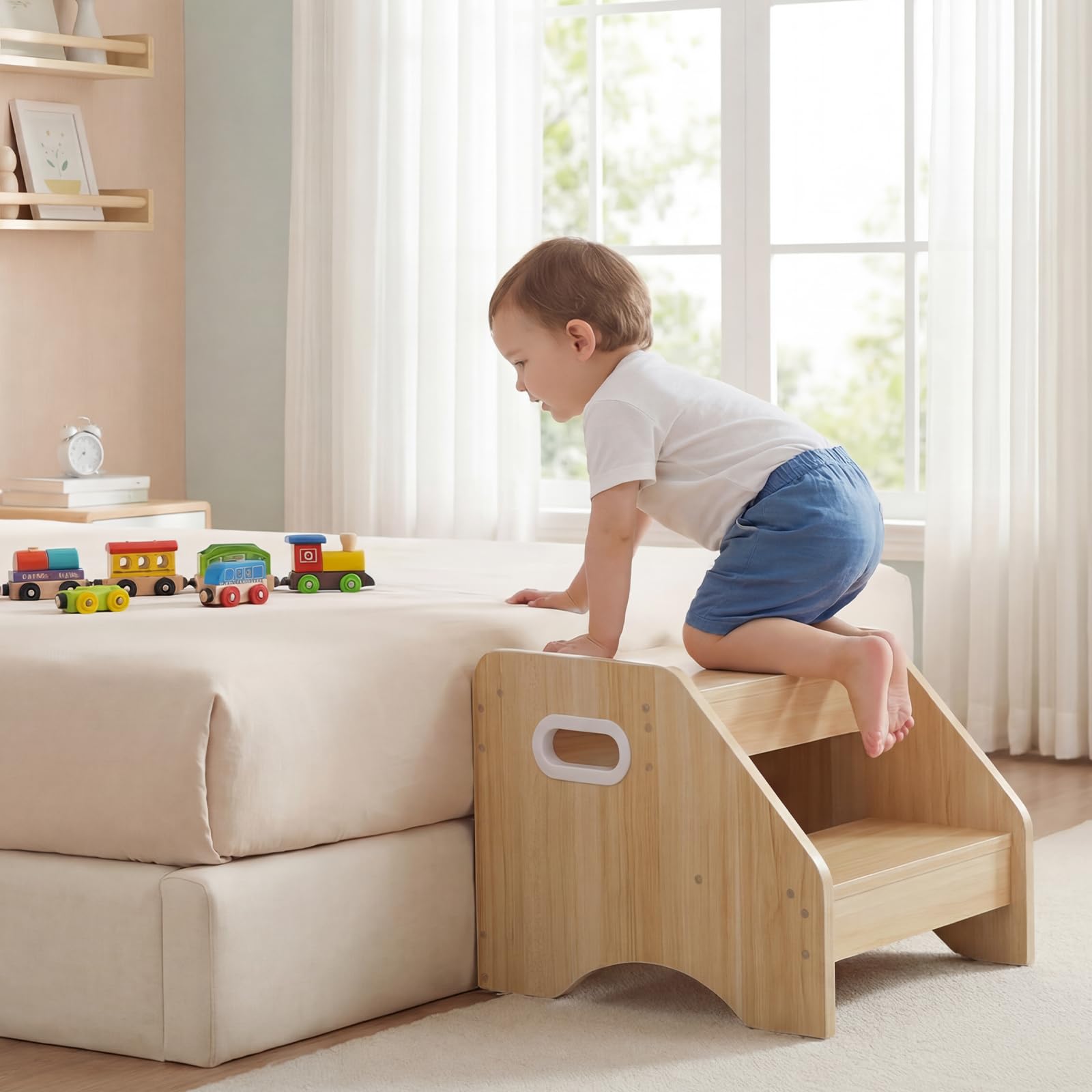 HOOBRO Scaletta a 2 Gradini Bambini, Sgabello Bambini con Maniglie e Tappetini Antiscivolo, Scaletta Bambini in Legno per 3-8 Anni, Portata 30 kg, per Cameretta, Soggiorno, Legno Naturale ENL28JD01 - 3