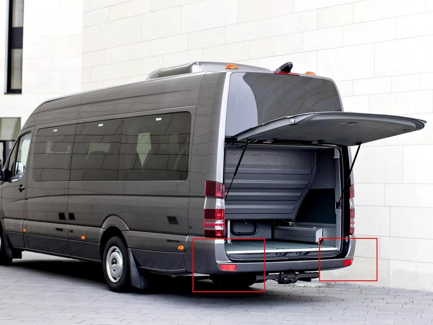 Rear Bumper Tailgate Reflector Compatible With Benz For Sprinter For W906 2006-2018 Red Rear Bumper Reflector Tail Light Cover Brake Lamp 9068260140 9068260040